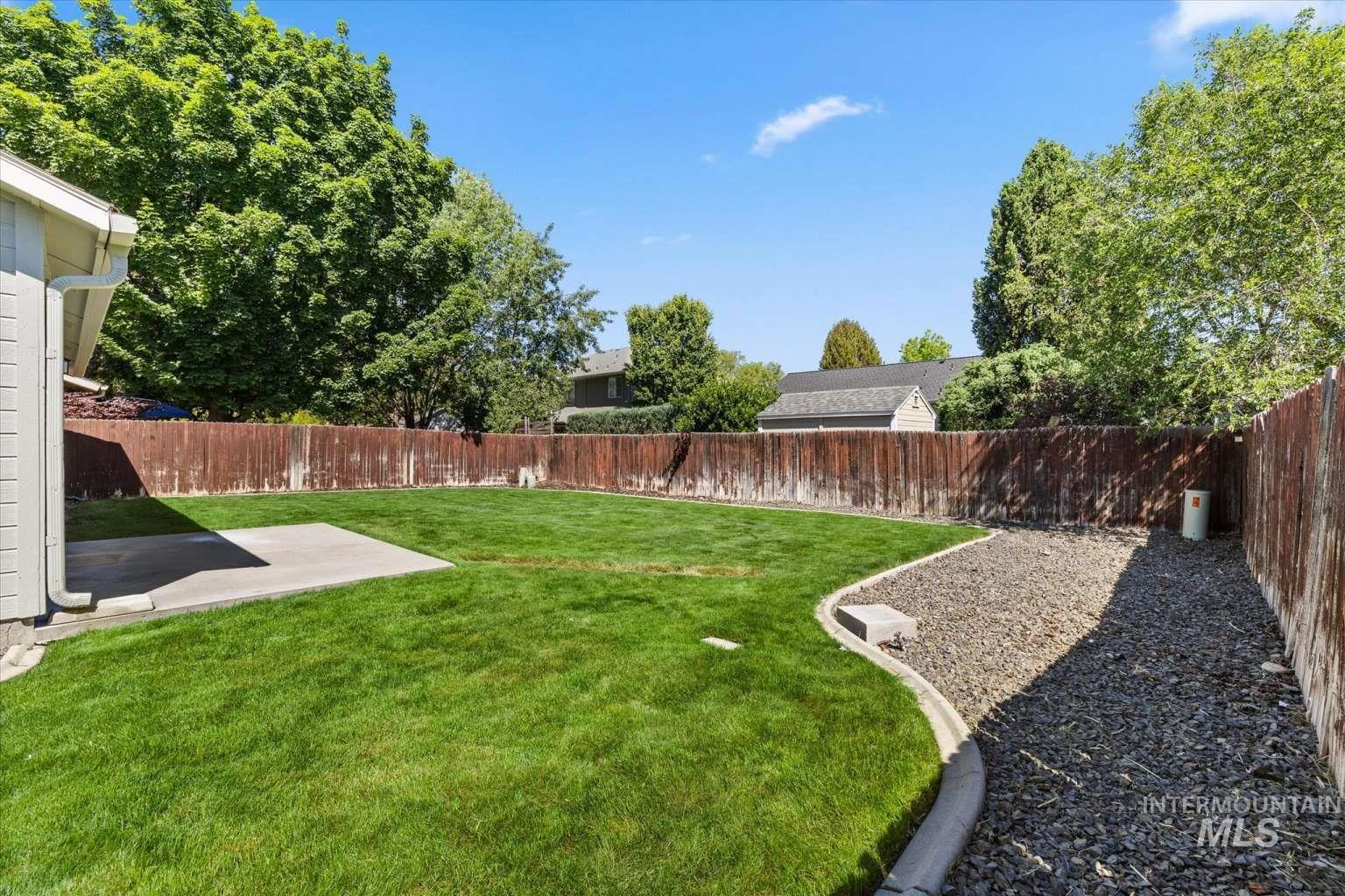 10304 W Silver City St, Boise, Idaho 83704, 3 Bedrooms, 2 Bathrooms, Residential For Sale, Price $437,900, 98986632