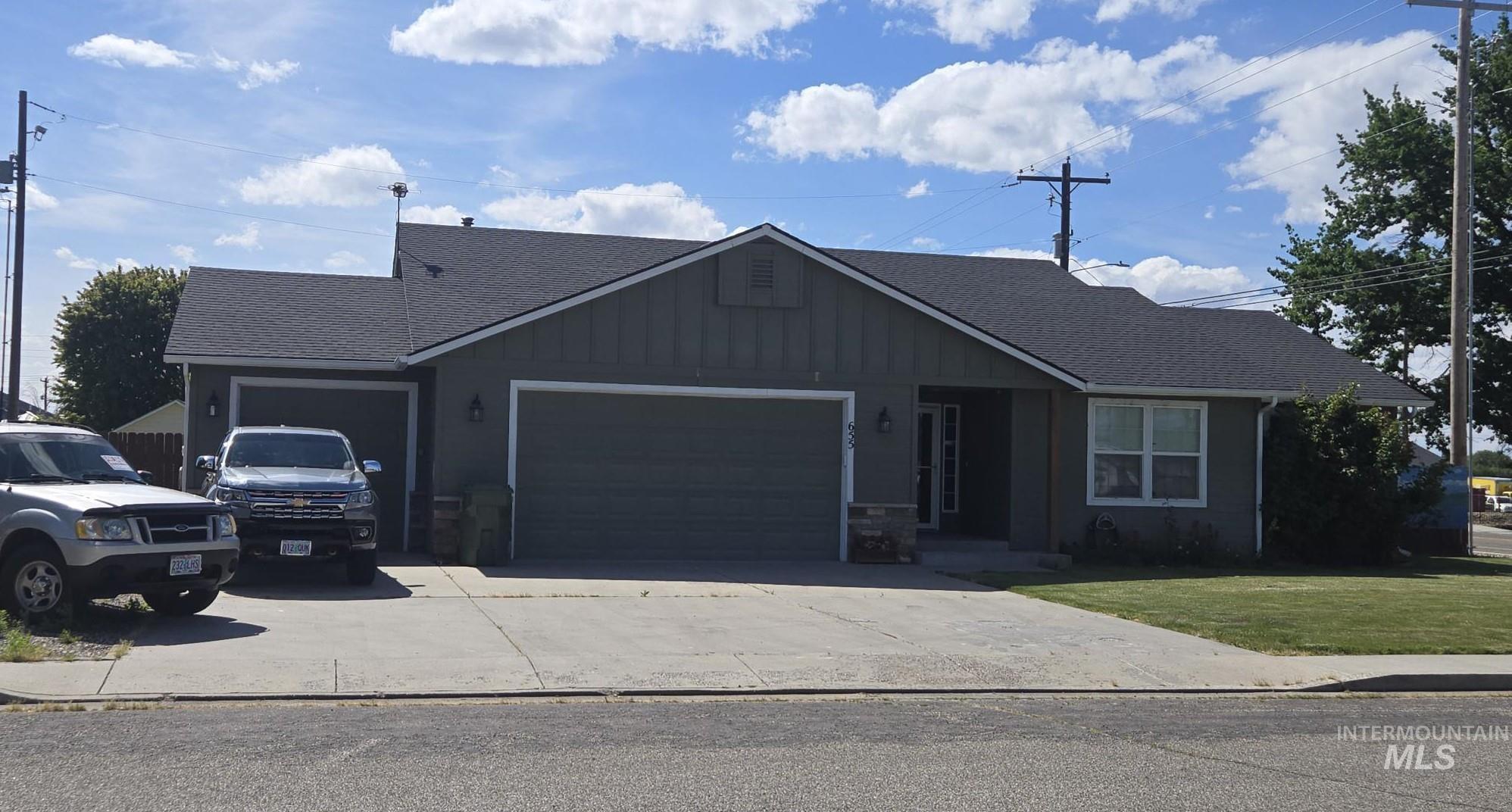 655 N 18th Street, Payette, Idaho 83661, 3 Bedrooms, 2 Bathrooms, Residential For Sale, Price $370,000, 98986633