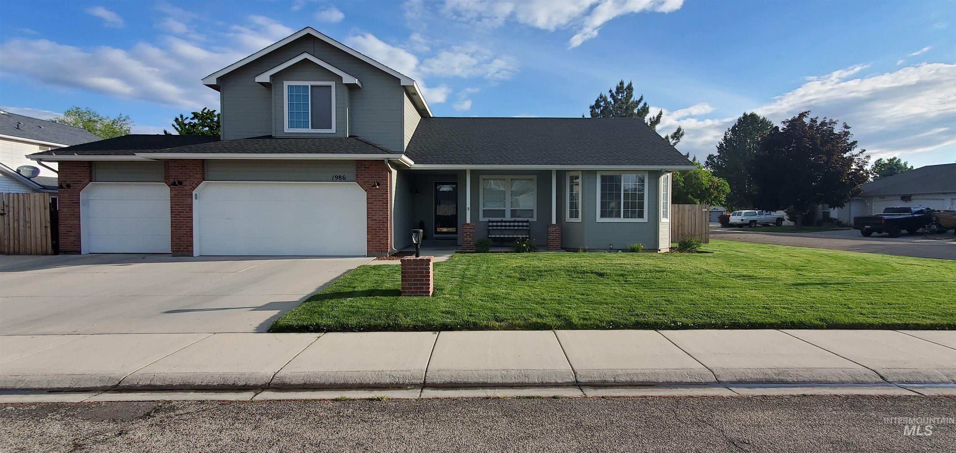 1986 E Griffon St, Meridian, Idaho 83642, 4 Bedrooms, 2 Bathrooms, Residential For Sale, Price $559,900, 98986636