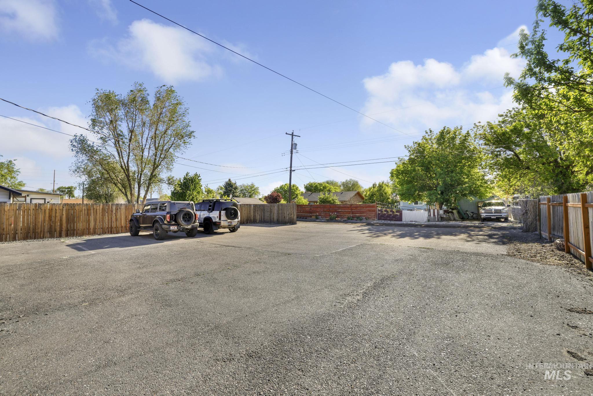 436 Washington Street N, Twin Falls, Idaho 83301, 2 Rooms, Business/Commercial For Sale, Price $250,000, 98986639