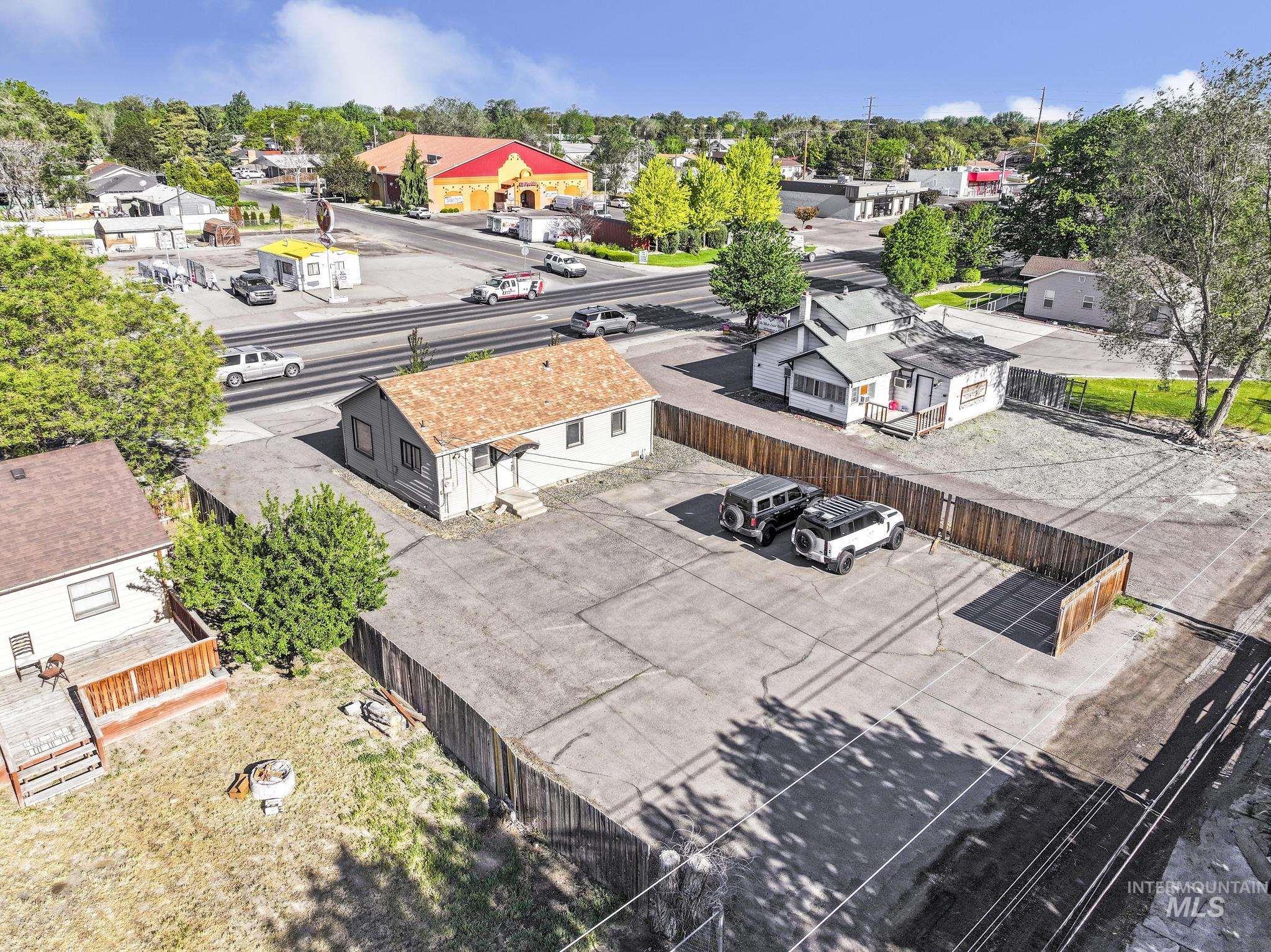 436 Washington Street N, Twin Falls, Idaho 83301, 2 Rooms, Business/Commercial For Sale, Price $250,000, 98986639