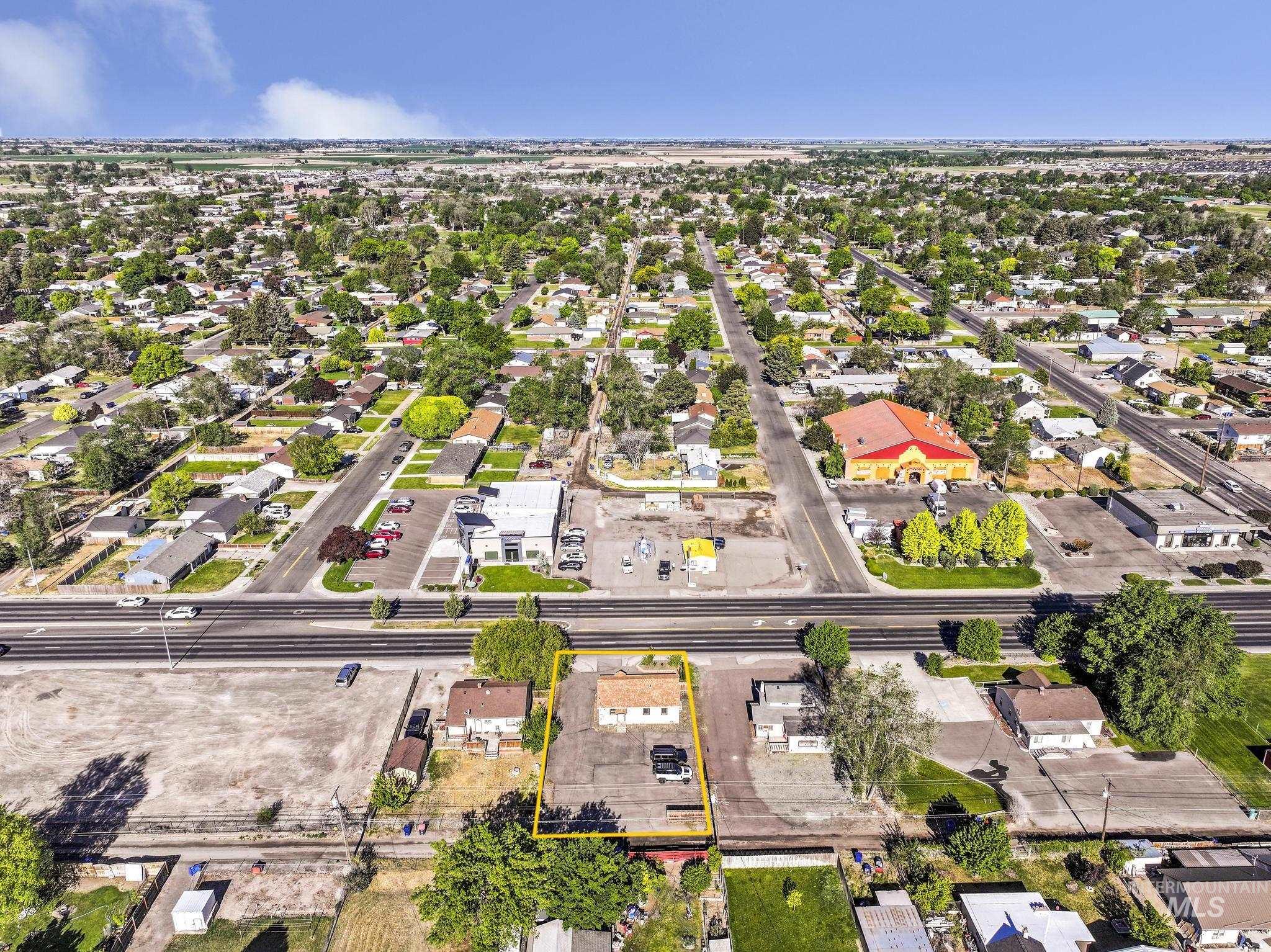 436 Washington Street N, Twin Falls, Idaho 83301, 2 Rooms, Business/Commercial For Sale, Price $250,000, 98986639