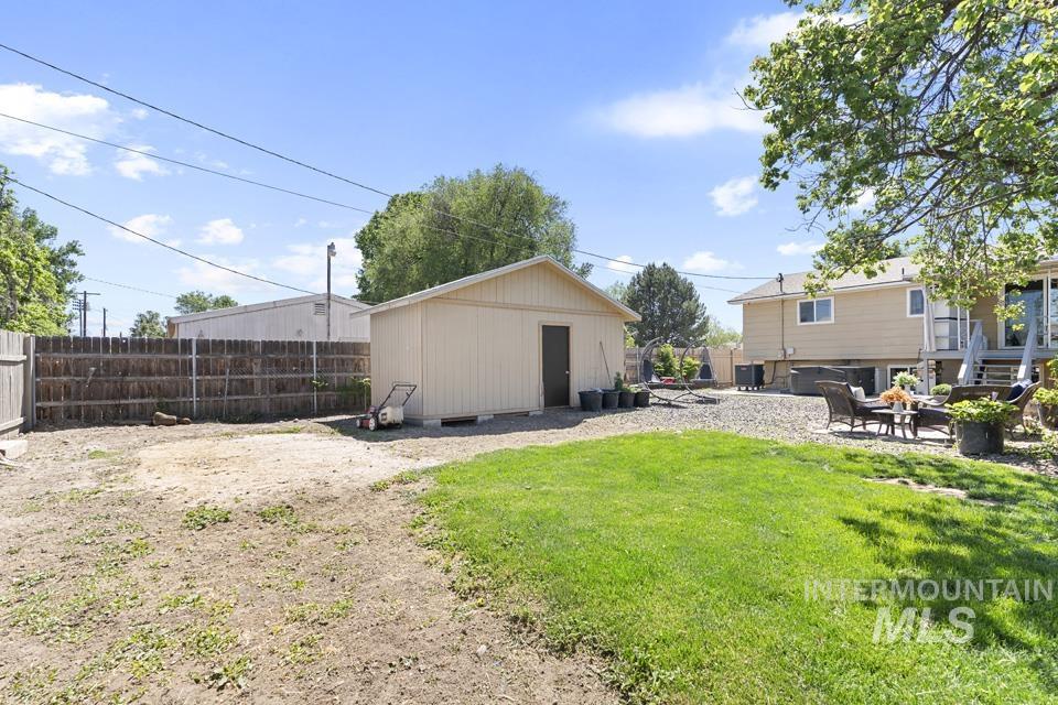 113 E Montana Ave, Homedale, Idaho 83628-0000, 5 Bedrooms, 2 Bathrooms, Residential For Sale, Price $355,000, 98986640