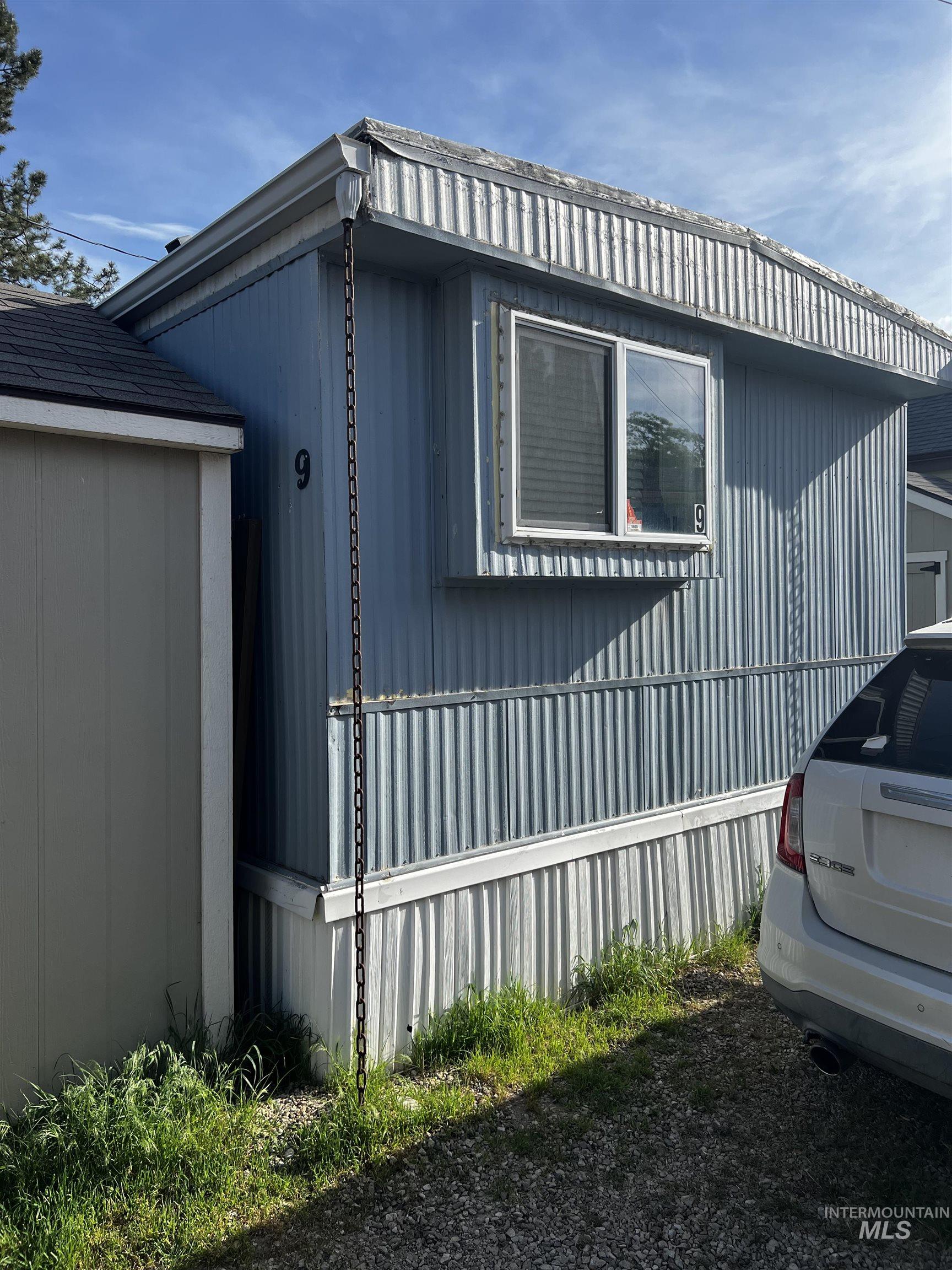 2815 W Dorian St, Boise, Idaho 83705, 2 Bedrooms, 1 Bathroom, Residential For Sale, Price $26,000, 98986641