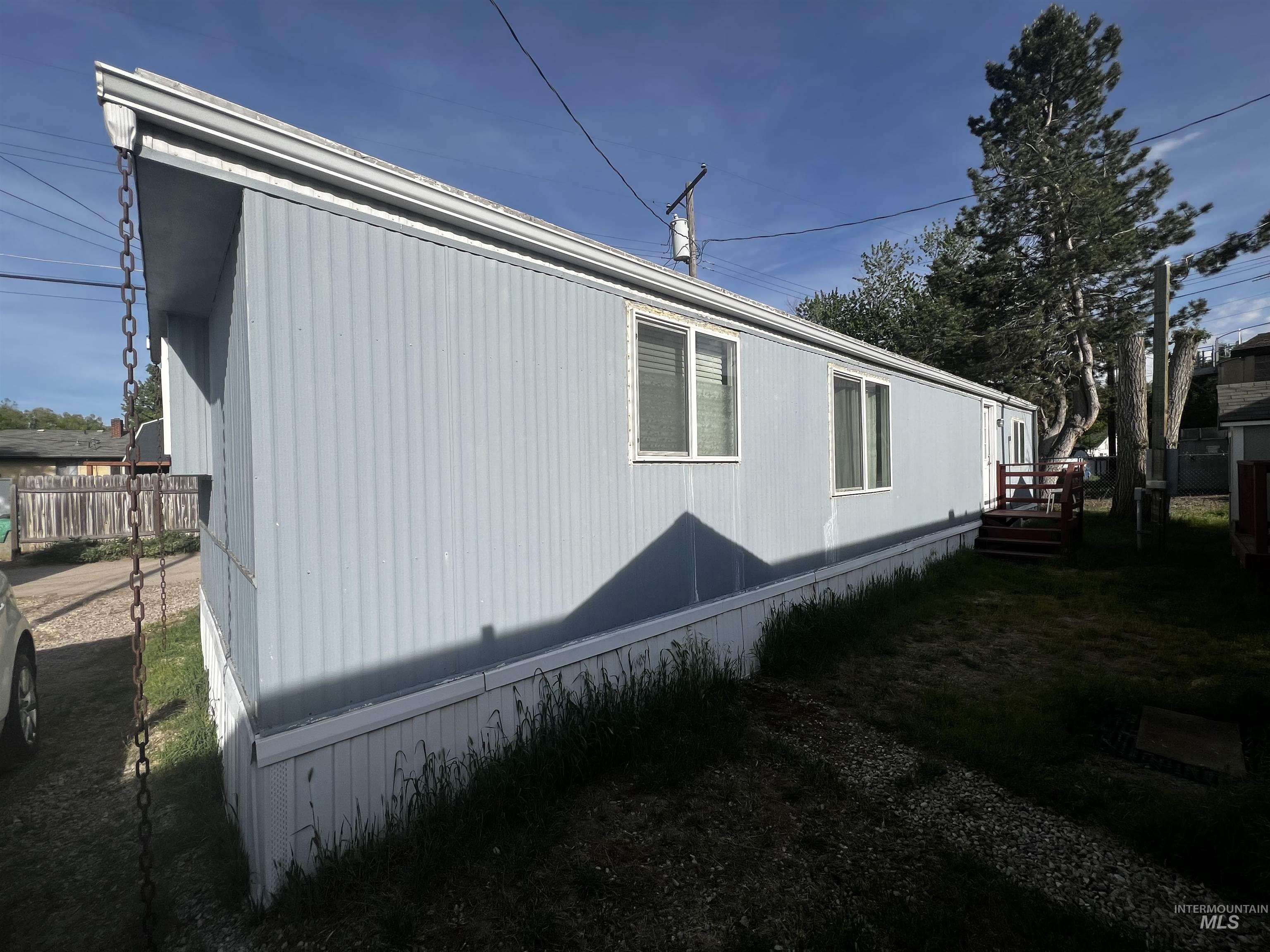 2815 W Dorian St, Boise, Idaho 83705, 2 Bedrooms, 1 Bathroom, Residential For Sale, Price $26,000, 98986641