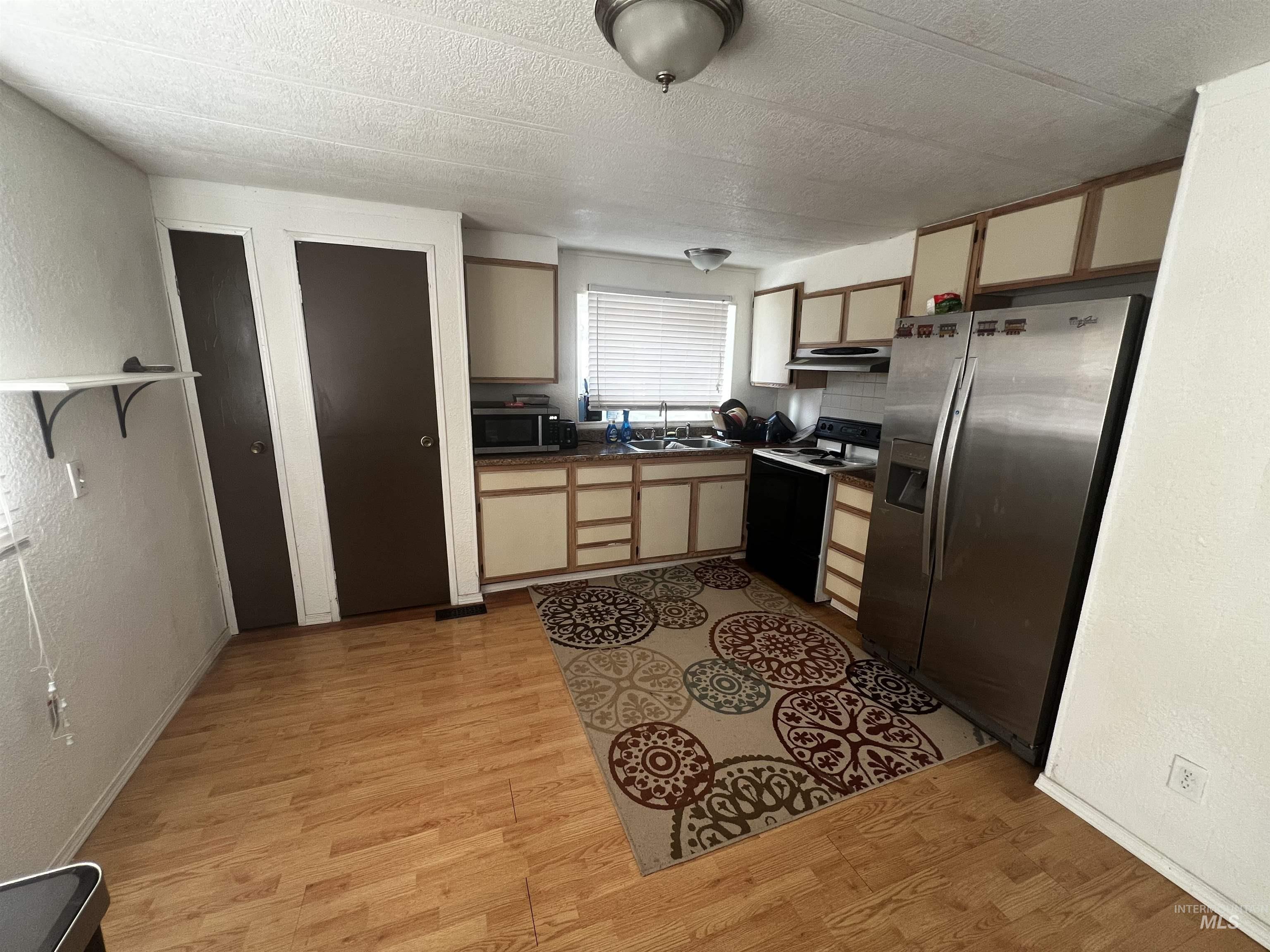 2815 W Dorian St, Boise, Idaho 83705, 2 Bedrooms, 1 Bathroom, Residential For Sale, Price $26,000, 98986641