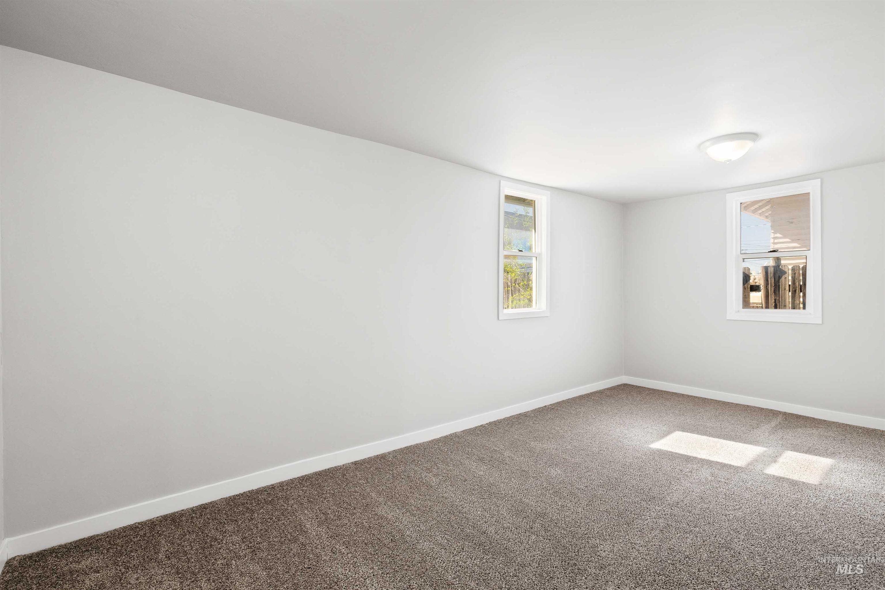 581 Adams St, Twin Falls, Idaho 83301, 2 Bedrooms, 1 Bathroom, Residential For Sale, Price $228,900, 98986642