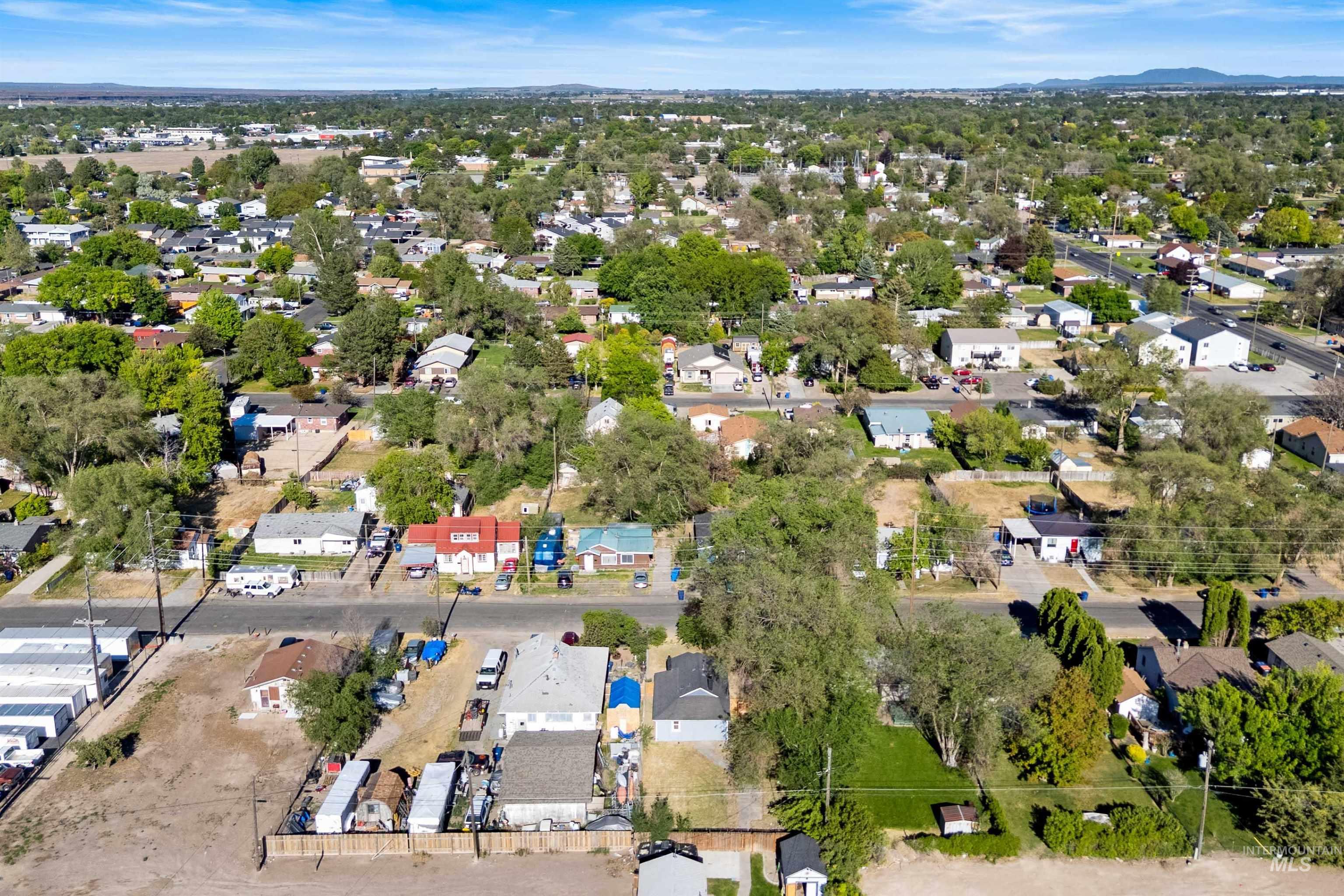 581 Adams St, Twin Falls, Idaho 83301, 2 Bedrooms, 1 Bathroom, Residential For Sale, Price $228,900, 98986642