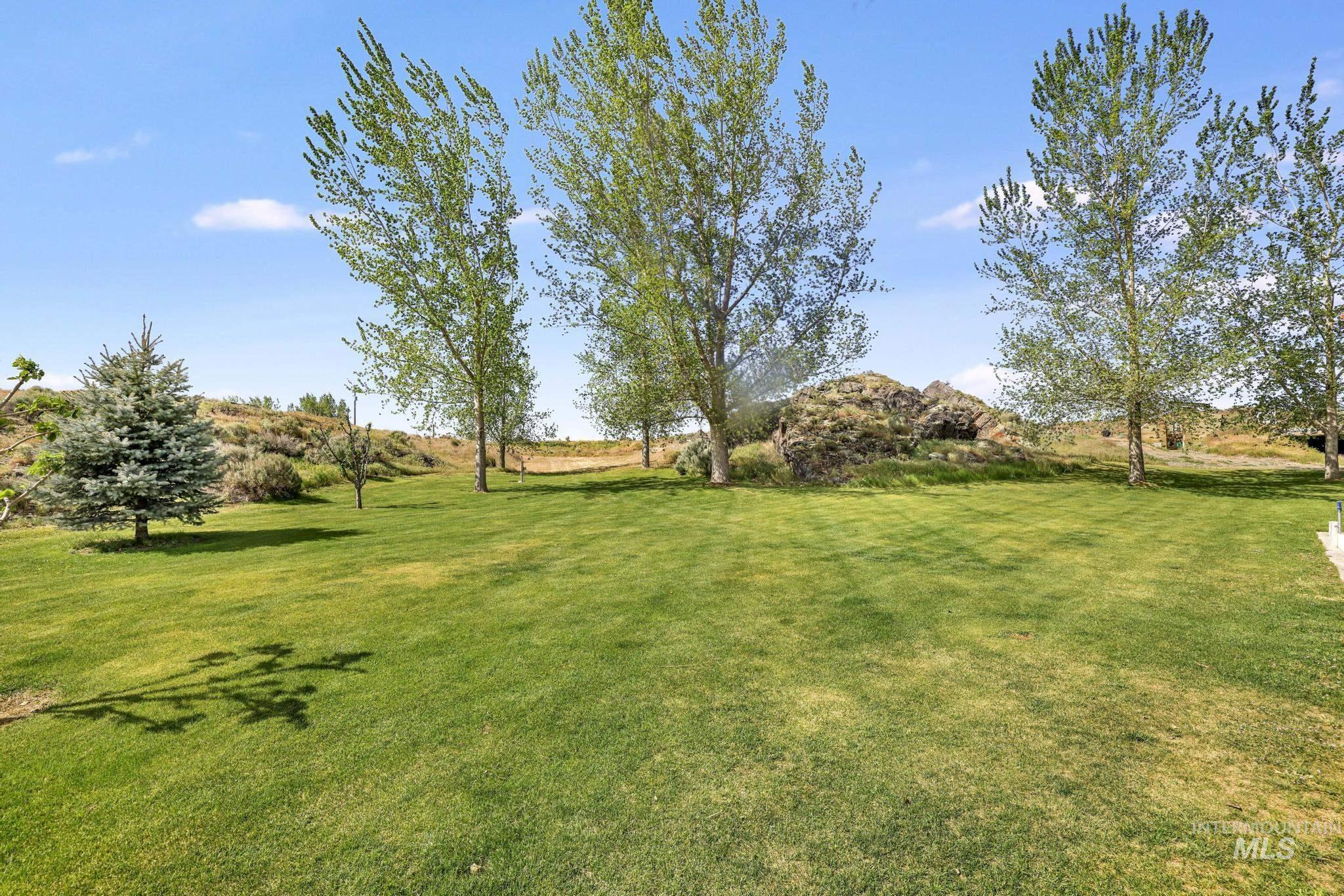 1994 S S 1200 E, Bliss, Idaho 83314, 2 Bedrooms, 2 Bathrooms, Residential For Sale, Price $520,000, 98986643
