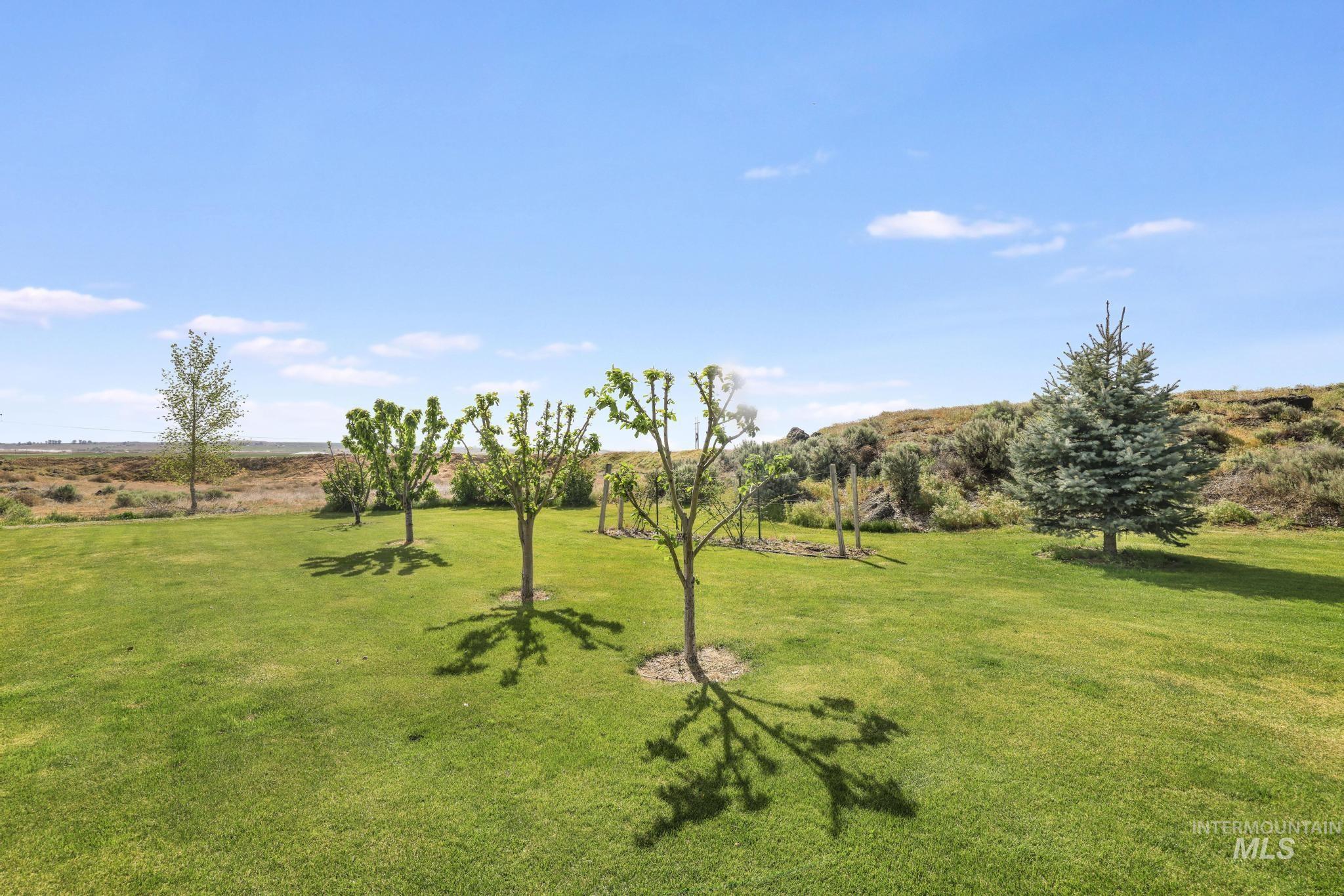 1994 S S 1200 E, Bliss, Idaho 83314, 2 Bedrooms, 2 Bathrooms, Residential For Sale, Price $520,000, 98986643