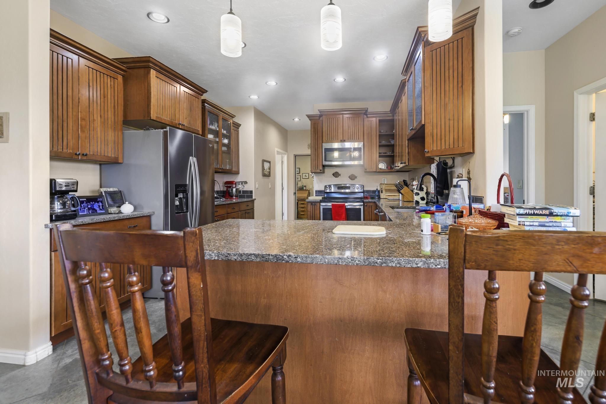 1994 S S 1200 E, Bliss, Idaho 83314, 2 Bedrooms, 2 Bathrooms, Residential For Sale, Price $520,000, 98986643
