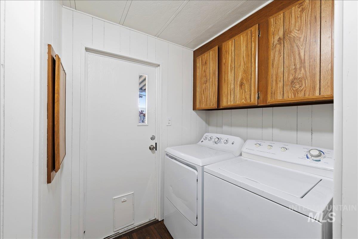 3779 S Clacton Way, Boise, Idaho 83716, 2 Bedrooms, 2 Bathrooms, Residential For Sale, Price $325,000,MLS 98986648
