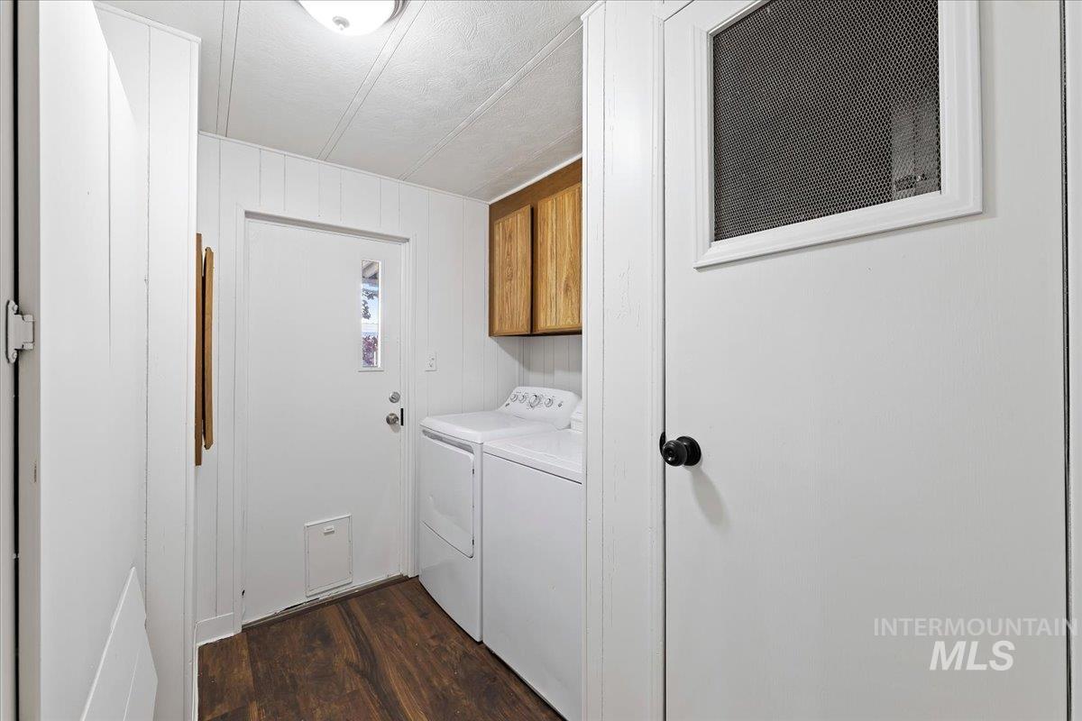 3779 S Clacton Way, Boise, Idaho 83716, 2 Bedrooms, 2 Bathrooms, Residential For Sale, Price $325,000,MLS 98986648