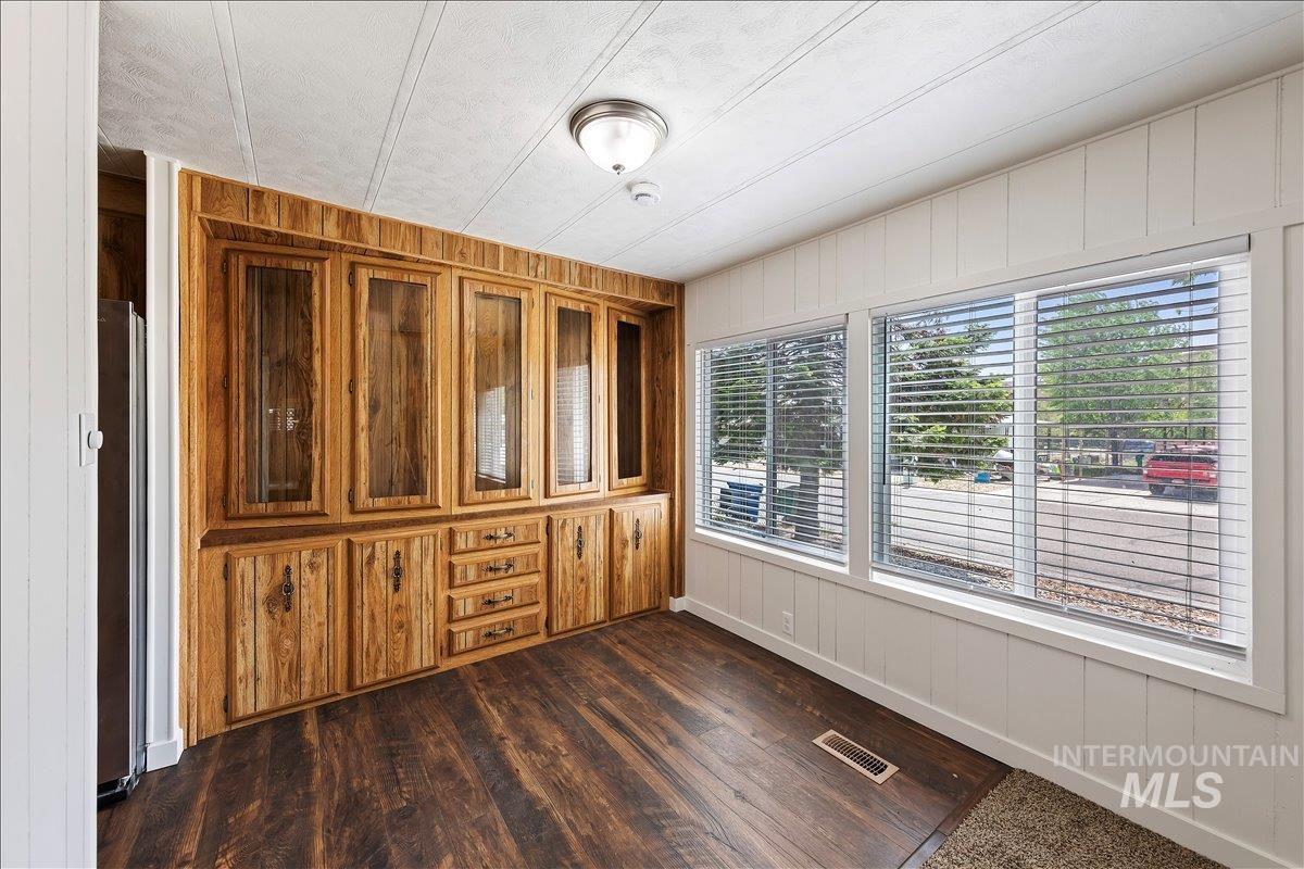 3779 S Clacton Way, Boise, Idaho 83716, 2 Bedrooms, 2 Bathrooms, Residential For Sale, Price $325,000,MLS 98986648