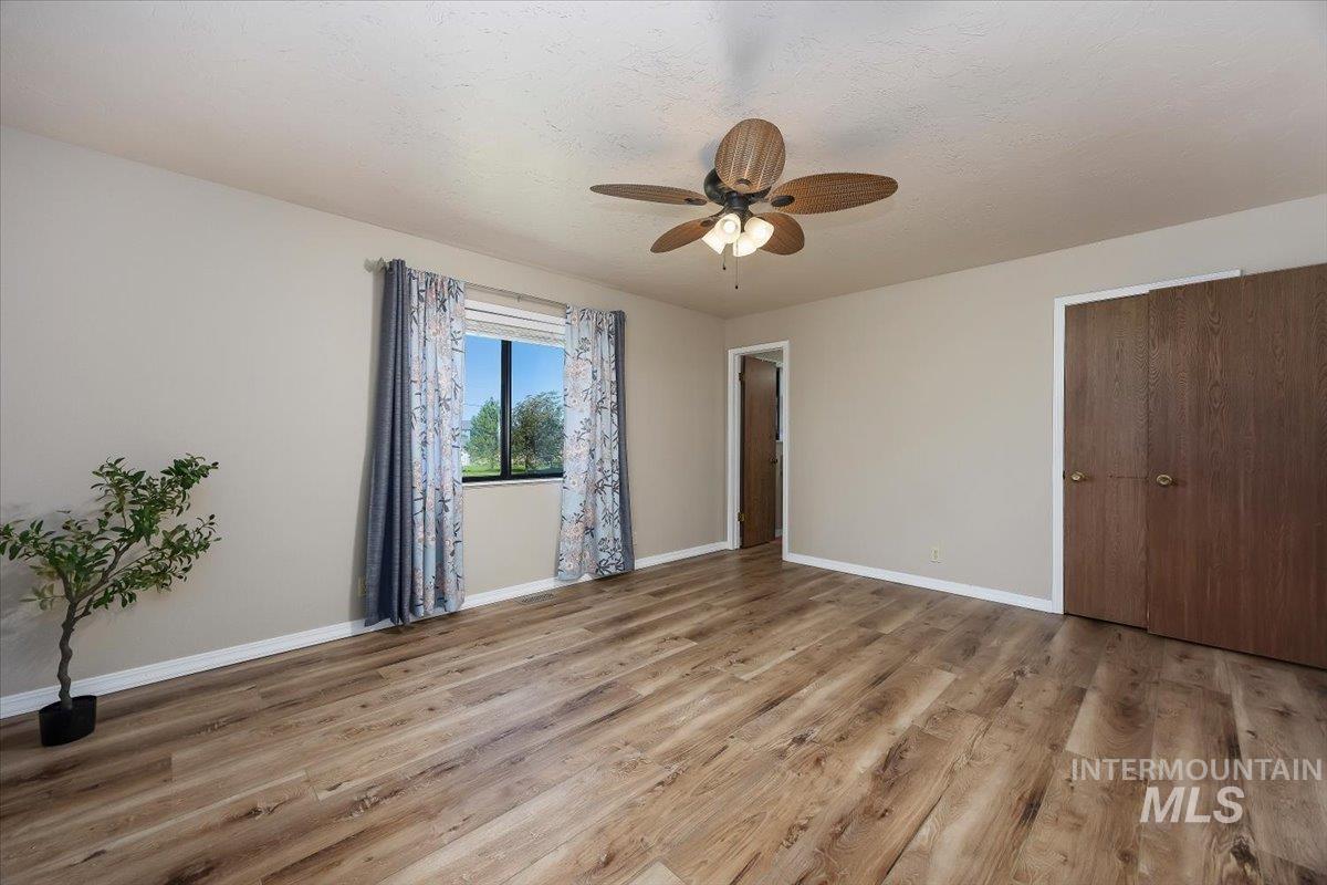 1030 Clear Creek Drive, Buhl, Idaho 83316, 3 Bedrooms, 2 Bathrooms, Residential For Sale, Price $450,000,MLS 98986650