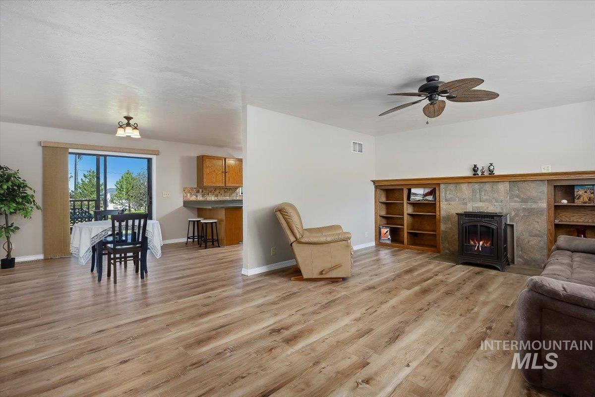 1030 Clear Creek Drive, Buhl, Idaho 83316, 3 Bedrooms, 2 Bathrooms, Residential For Sale, Price $450,000,MLS 98986650