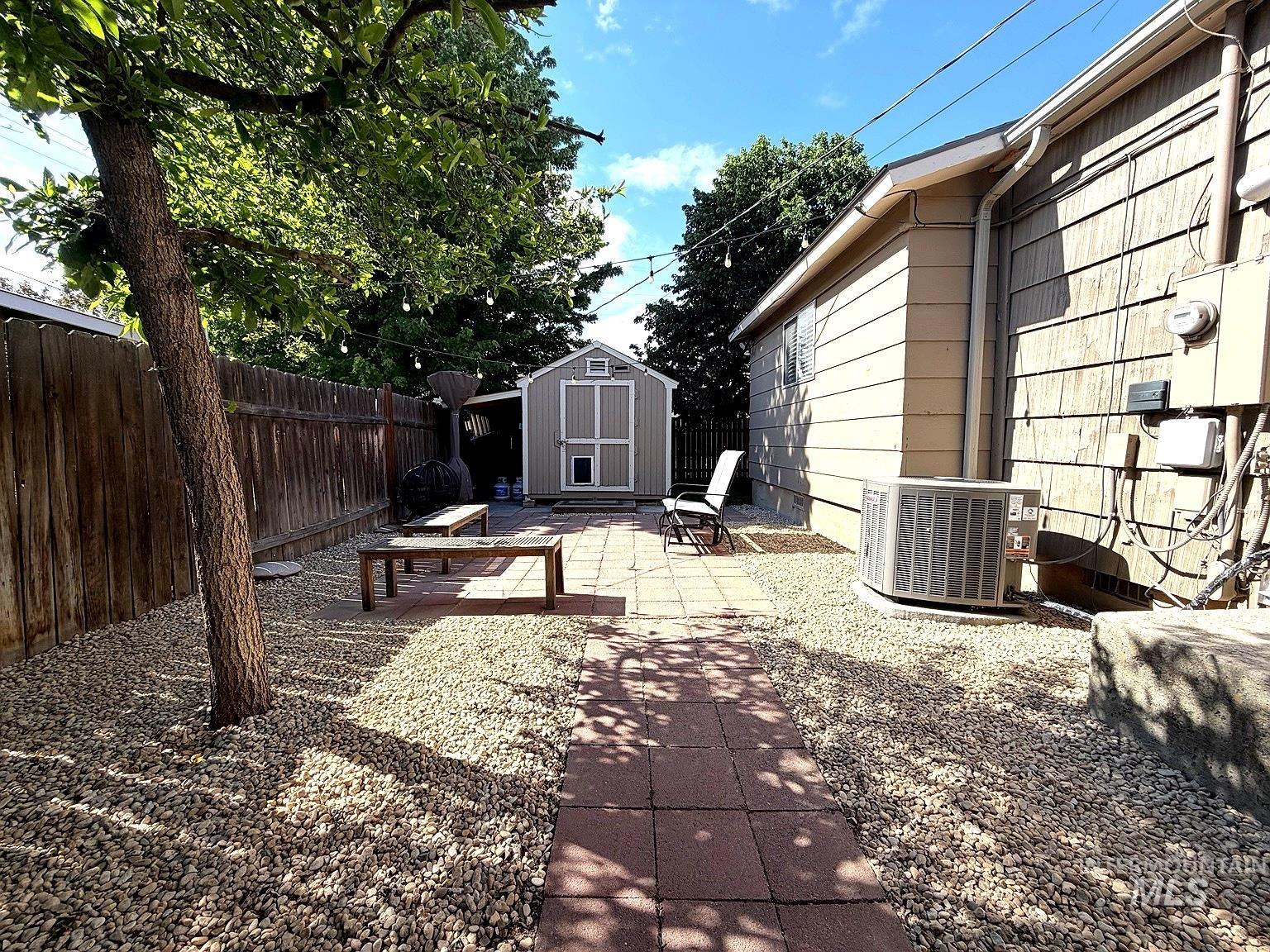 4207 W Marvin Street, Boise, Idaho 83705, 3 Bedrooms, 1 Bathroom, Residential For Sale, Price $400,000,MLS 98986652