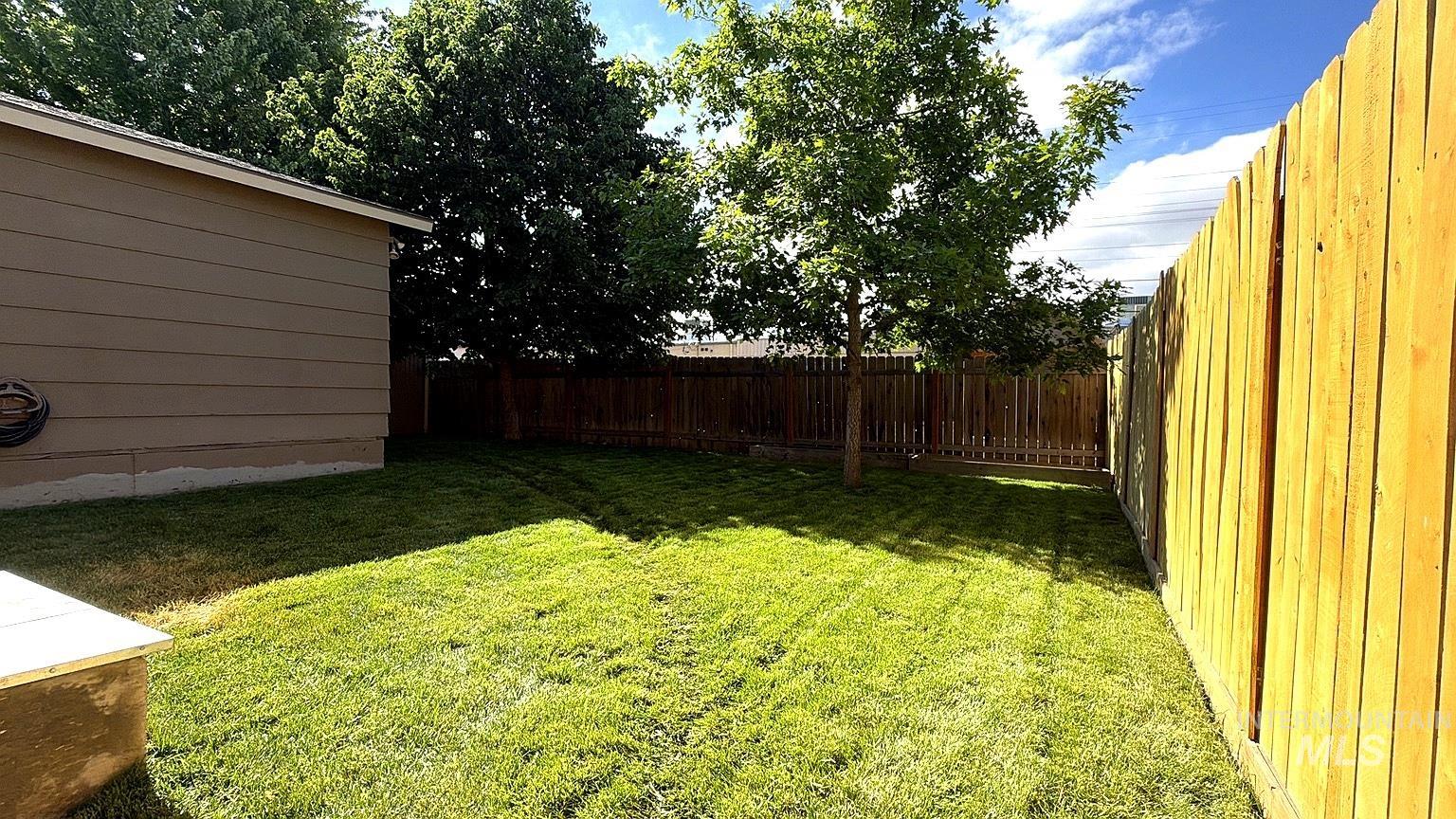 4207 W Marvin Street, Boise, Idaho 83705, 3 Bedrooms, 1 Bathroom, Residential For Sale, Price $400,000,MLS 98986652