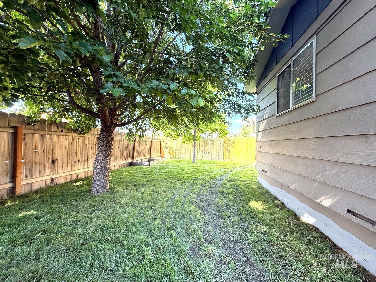 4207 W Marvin Street, Boise, Idaho 83705, 3 Bedrooms, 1 Bathroom, Residential For Sale, Price $400,000,MLS 98986652