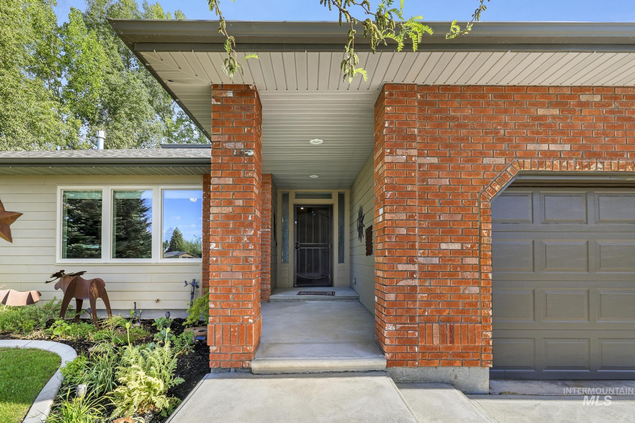 100 Olympic Rd, Jerome, Idaho 83338-6478, 3 Bedrooms, 2 Bathrooms, Residential For Sale, Price $624,500,MLS 98986653