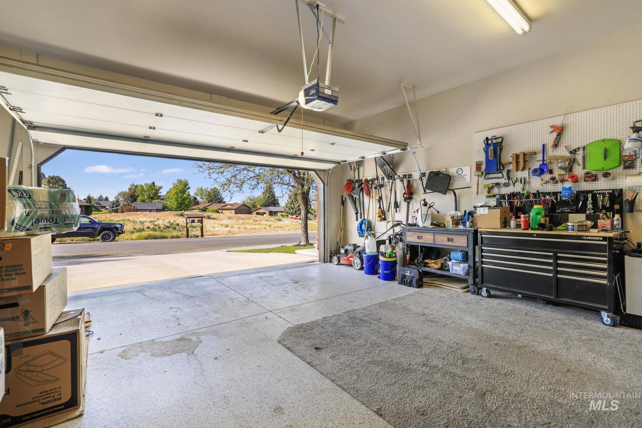 100 Olympic Rd, Jerome, Idaho 83338-6478, 3 Bedrooms, 2 Bathrooms, Residential For Sale, Price $624,500,MLS 98986653