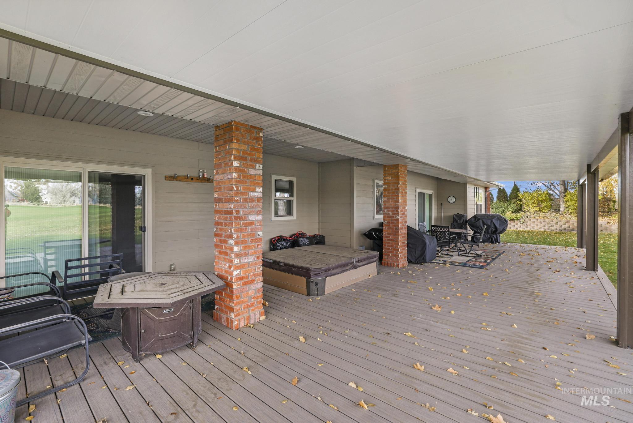 100 Olympic Rd, Jerome, Idaho 83338-6478, 3 Bedrooms, 2 Bathrooms, Residential For Sale, Price $624,500,MLS 98986653