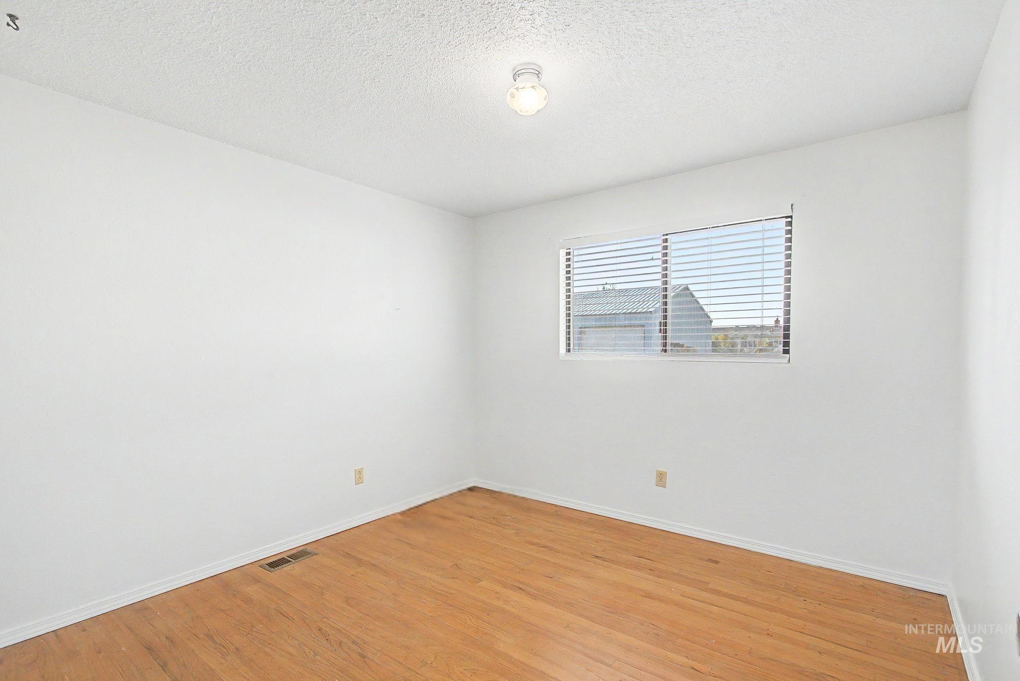 1119 Alder Dr, Lewiston, Idaho 83501, 4 Bedrooms, 2 Bathrooms, Residential For Sale, Price $479,000,MLS 98986654