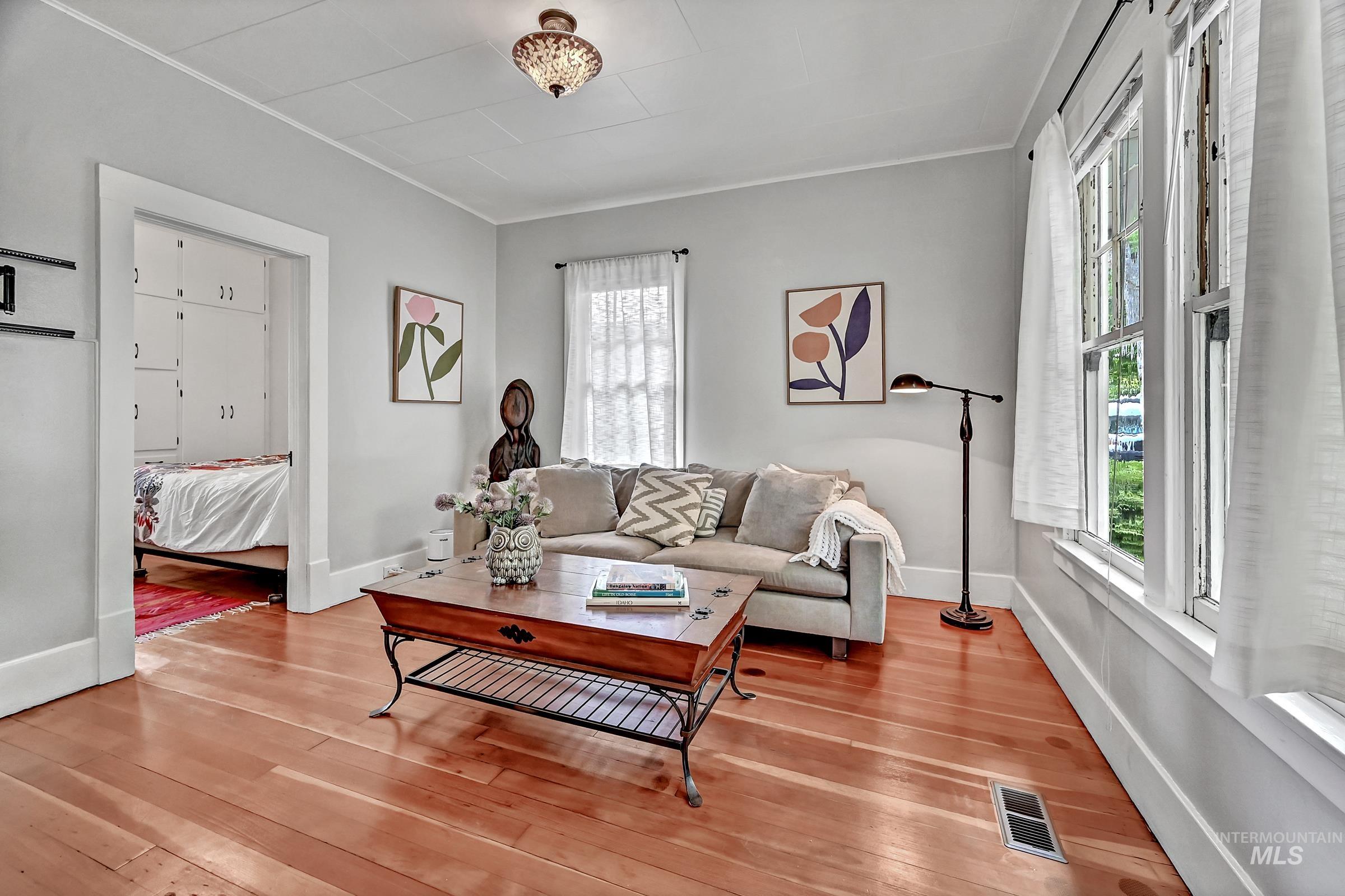 411 W Union St, Boise, Idaho 83702, 1 Bedroom, 1 Bathroom, Residential For Sale, Price $498,888,MLS 98986655