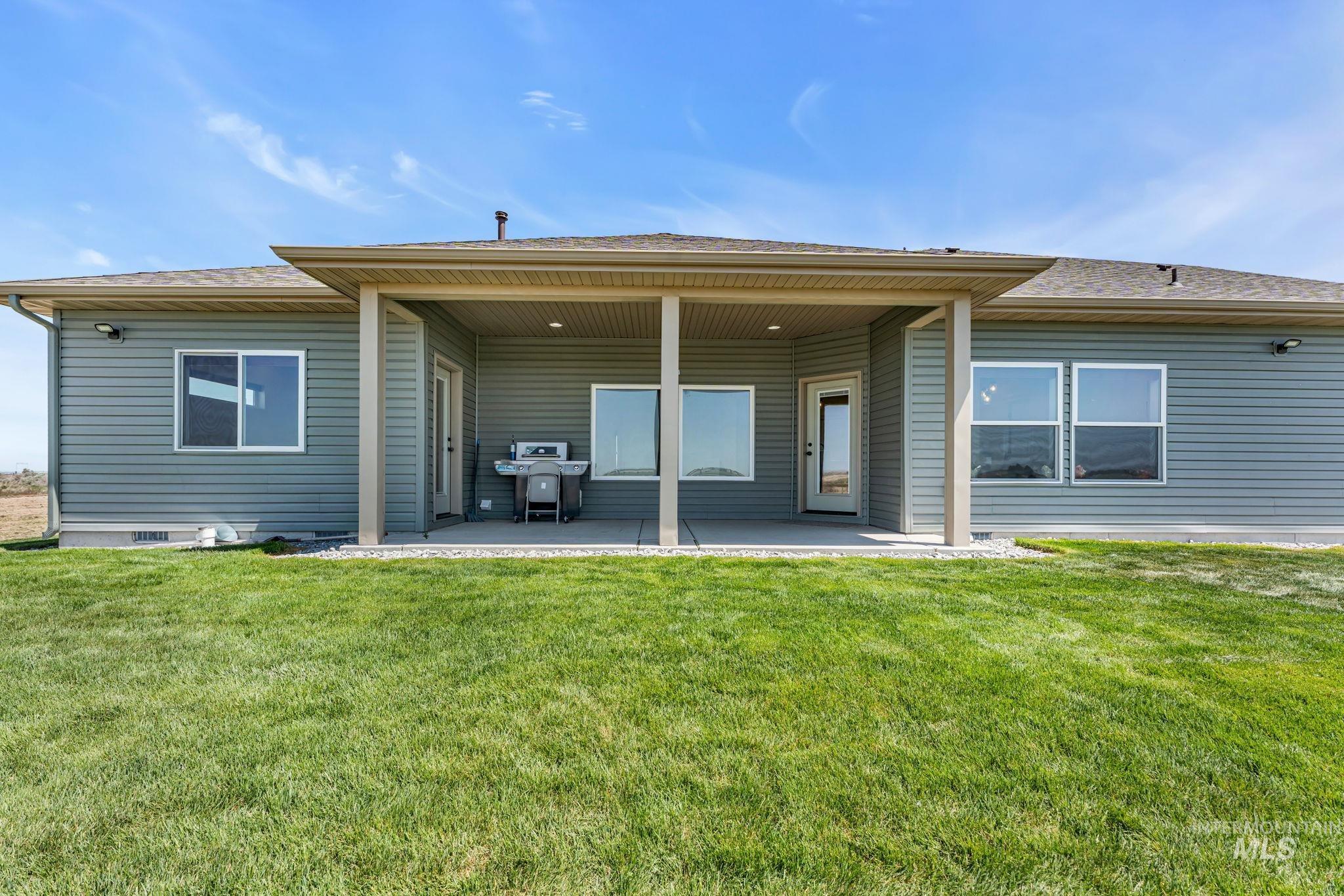 75 S 1050 W, Paul, Idaho 83347, 5 Bedrooms, 3 Bathrooms, Residential For Sale, Price $610,000,MLS 98986656
