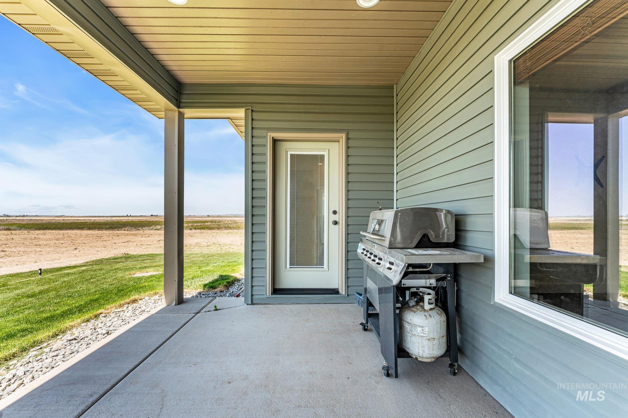 75 S 1050 W, Paul, Idaho 83347, 5 Bedrooms, 3 Bathrooms, Residential For Sale, Price $610,000,MLS 98986656