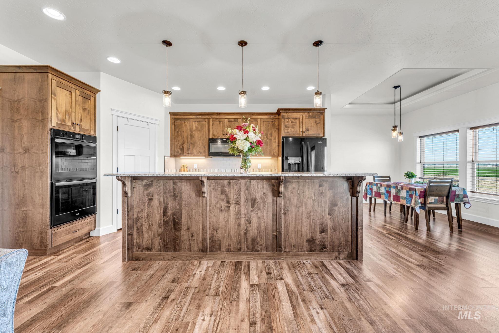 75 S 1050 W, Paul, Idaho 83347, 5 Bedrooms, 3 Bathrooms, Residential For Sale, Price $610,000,MLS 98986656