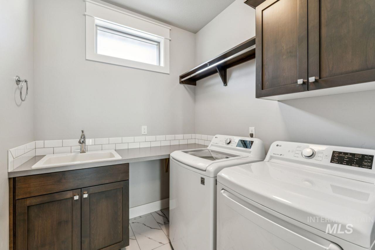 10852 W Mossywood Dr, Boise, Idaho 83709, 3 Bedrooms, 2.5 Bathrooms, Residential For Sale, Price $479,995,MLS 98986657