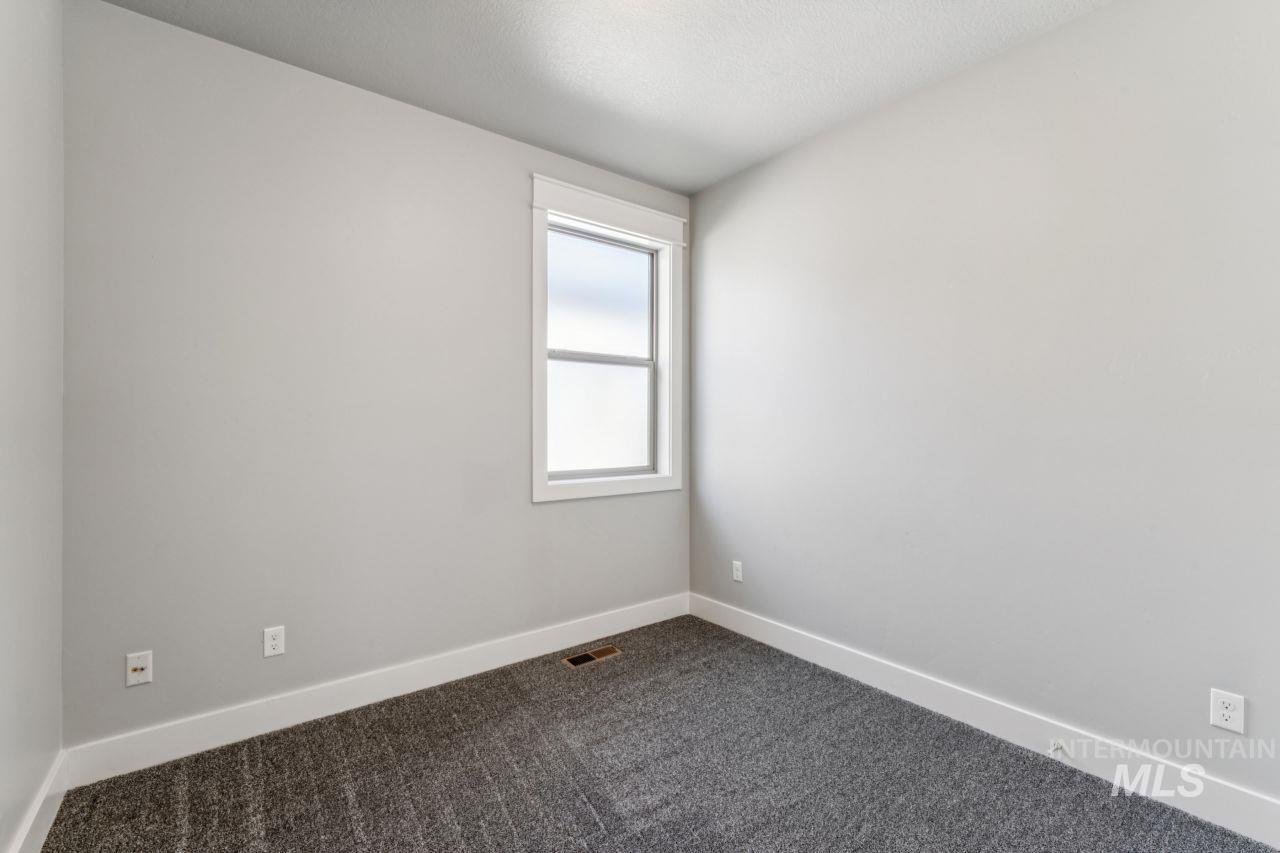 10852 W Mossywood Dr, Boise, Idaho 83709, 3 Bedrooms, 2.5 Bathrooms, Residential For Sale, Price $479,995,MLS 98986657