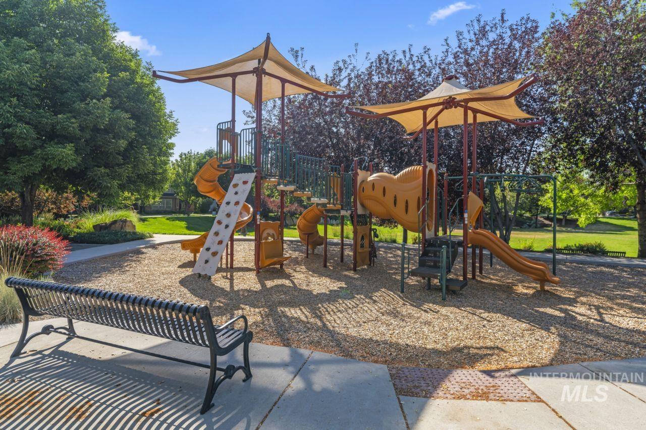 10852 W Mossywood Dr, Boise, Idaho 83709, 3 Bedrooms, 2.5 Bathrooms, Residential For Sale, Price $479,995,MLS 98986657
