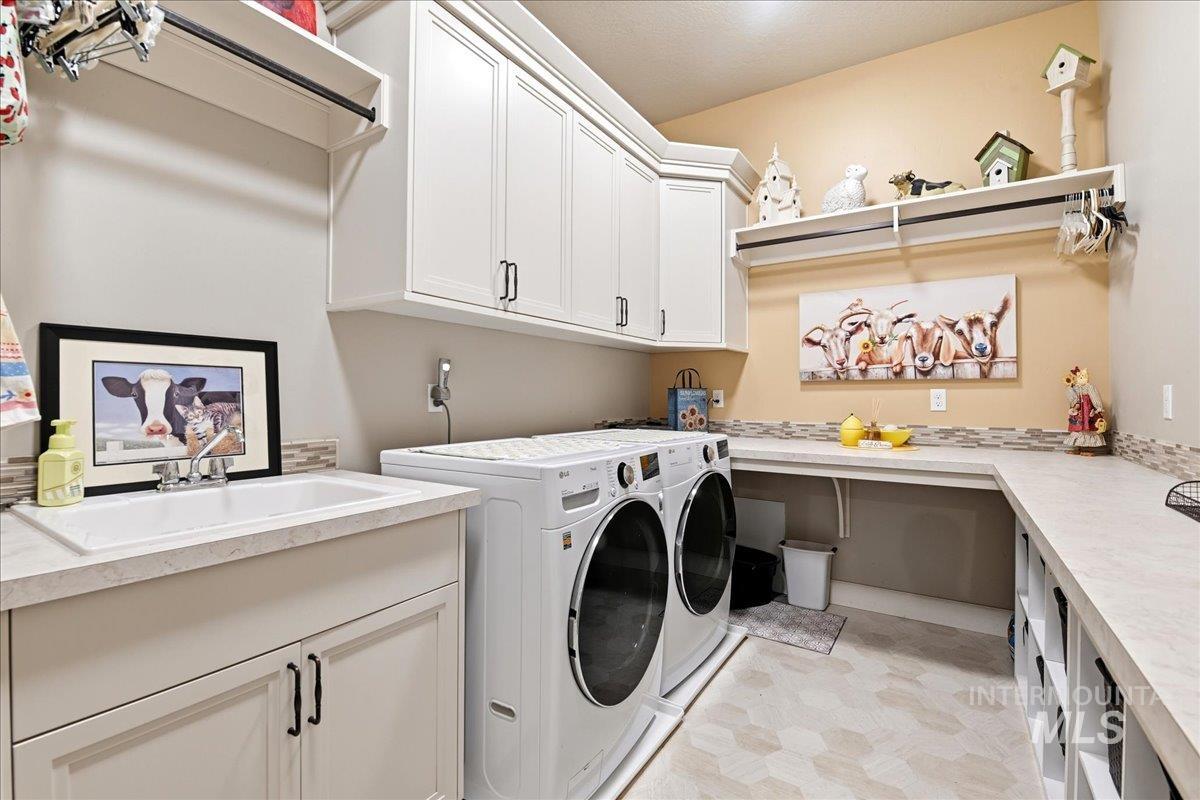 12102 W Lacerta St, Star, Idaho 83669-1201, 3 Bedrooms, 3.5 Bathrooms, Residential For Sale, Price $849,900,MLS 98986661