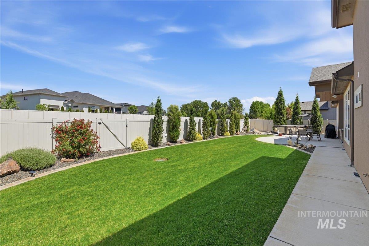 12102 W Lacerta St, Star, Idaho 83669-1201, 3 Bedrooms, 3.5 Bathrooms, Residential For Sale, Price $849,900,MLS 98986661