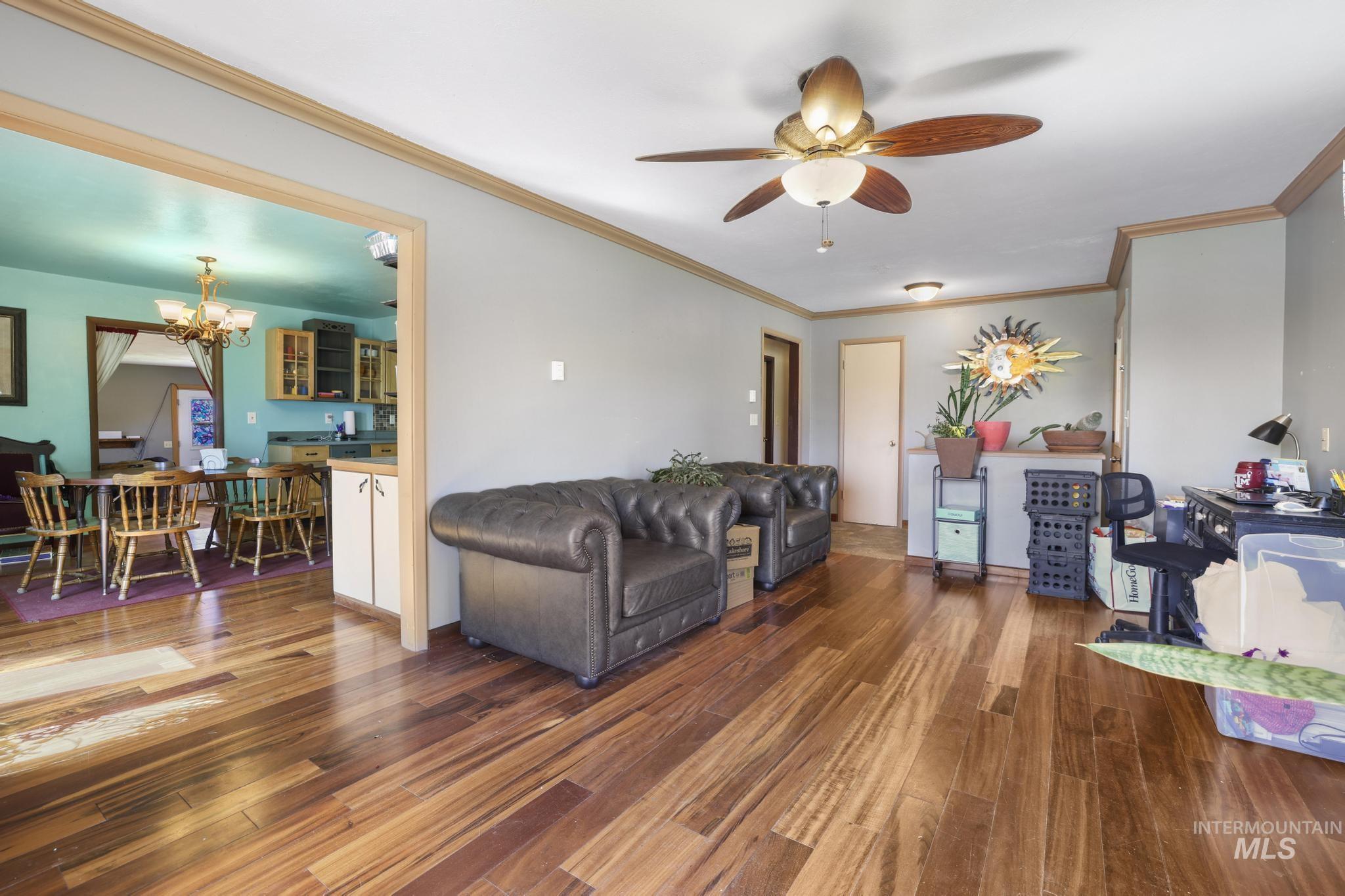 1617 9th Ave E, Gooding, Idaho 83330, 5 Bedrooms, 2 Bathrooms, Residential For Sale, Price $519,999, 98986662