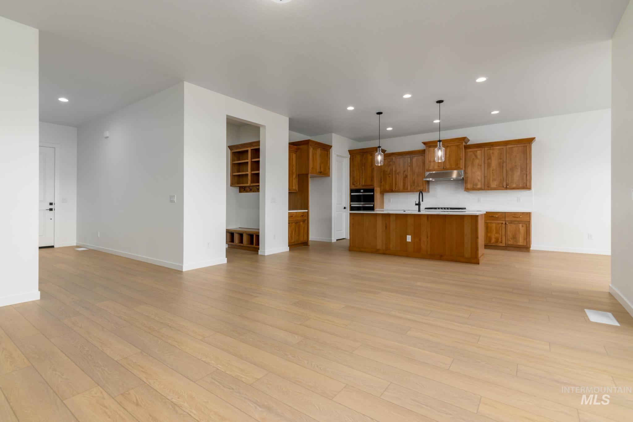 3753 N Pindall Way, Star, Idaho 83669, 3 Bedrooms, 2.5 Bathrooms, Residential For Sale, Price $669,000, 98986664
