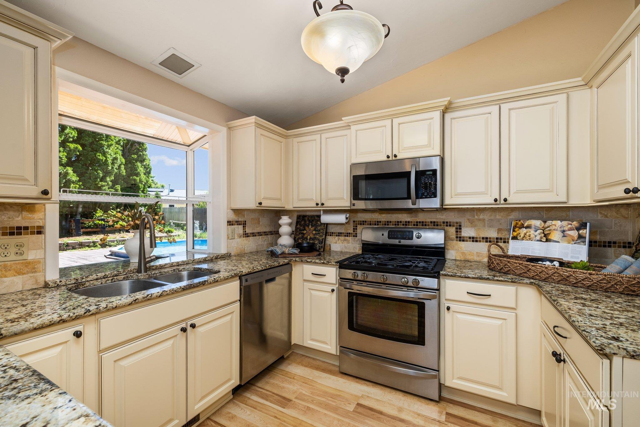 7114 W Chilacot Dr, Boise, Idaho 83709, 4 Bedrooms, 3 Bathrooms, Residential For Sale, Price $505,000, 98986665