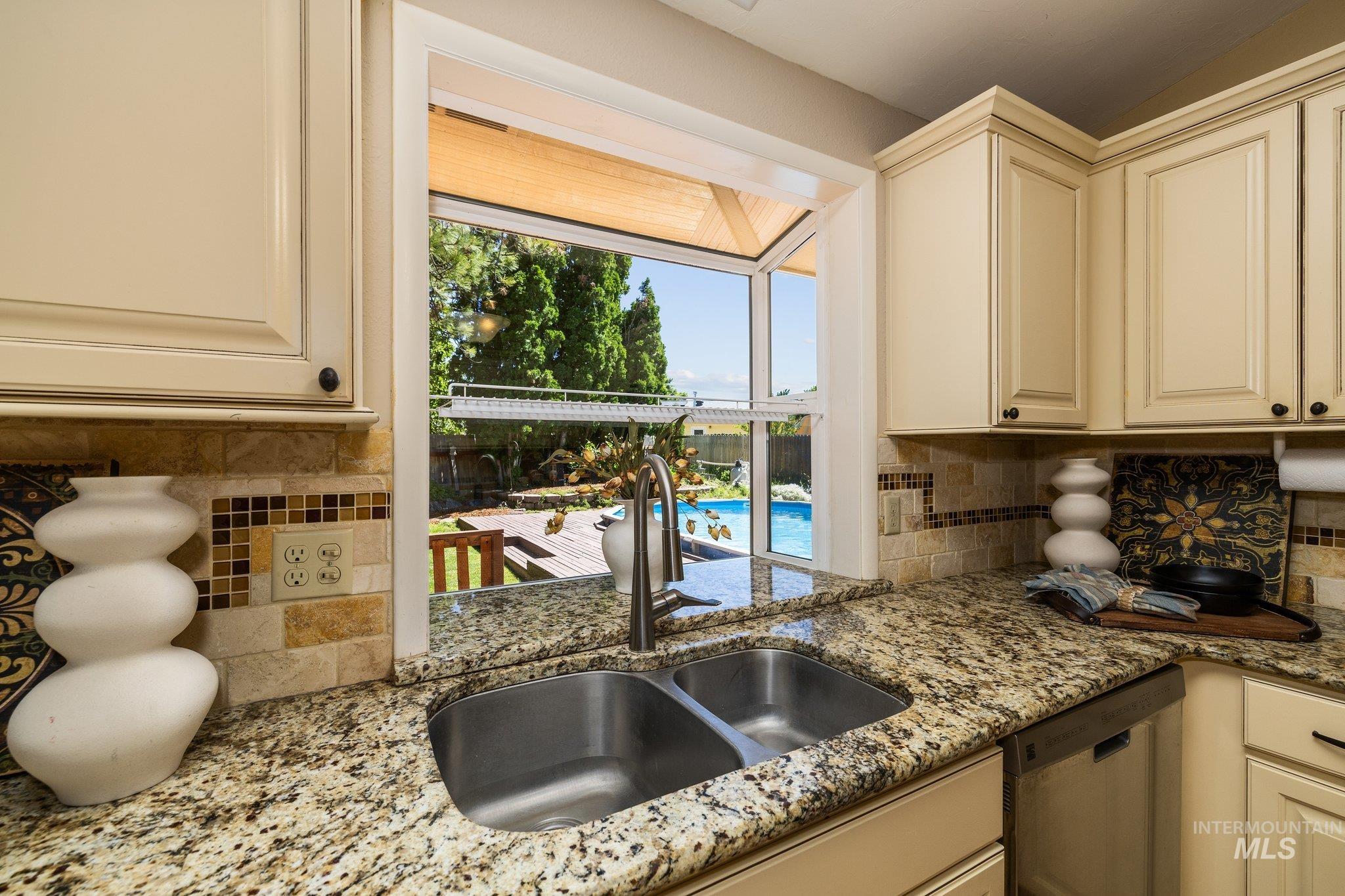 7114 W Chilacot Dr, Boise, Idaho 83709, 4 Bedrooms, 3 Bathrooms, Residential For Sale, Price $505,000, 98986665