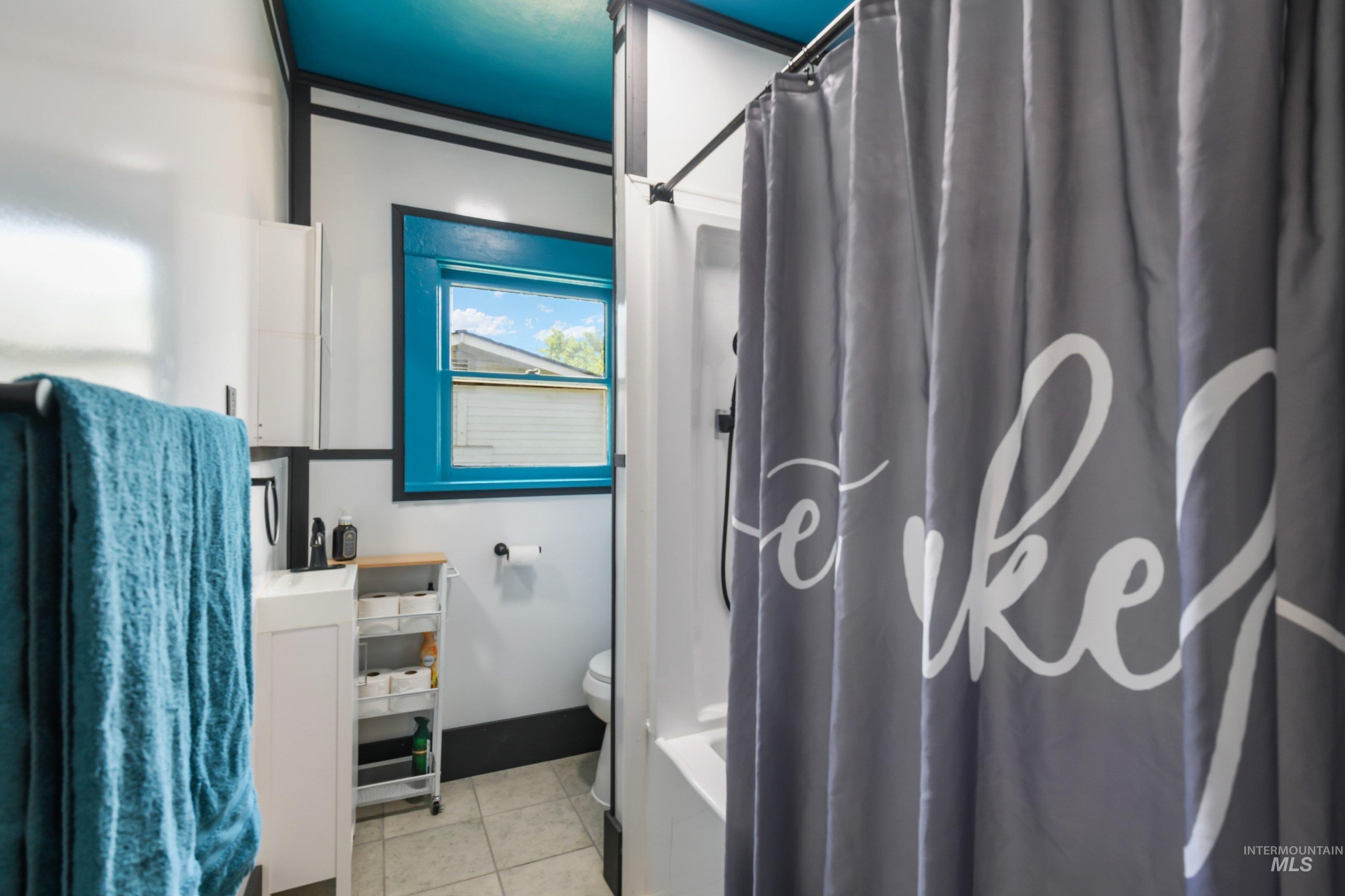 523 16th Ave N, Nampa, Idaho 83687, 1 Bedroom, 1 Bathroom, Residential For Sale, Price $309,900, 98986666