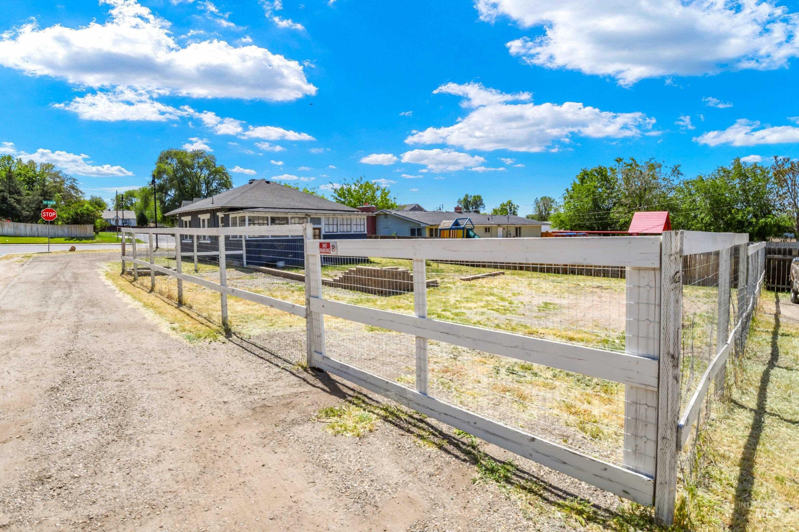 523 16th Ave N, Nampa, Idaho 83687, 1 Bedroom, 1 Bathroom, Residential For Sale, Price $309,900, 98986666