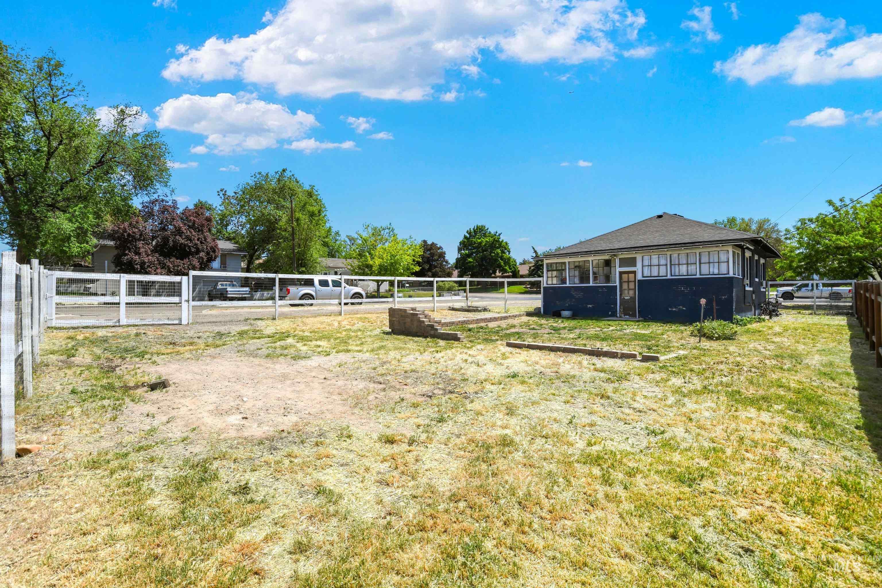 523 16th Ave N, Nampa, Idaho 83687, 1 Bedroom, 1 Bathroom, Residential For Sale, Price $309,900, 98986666