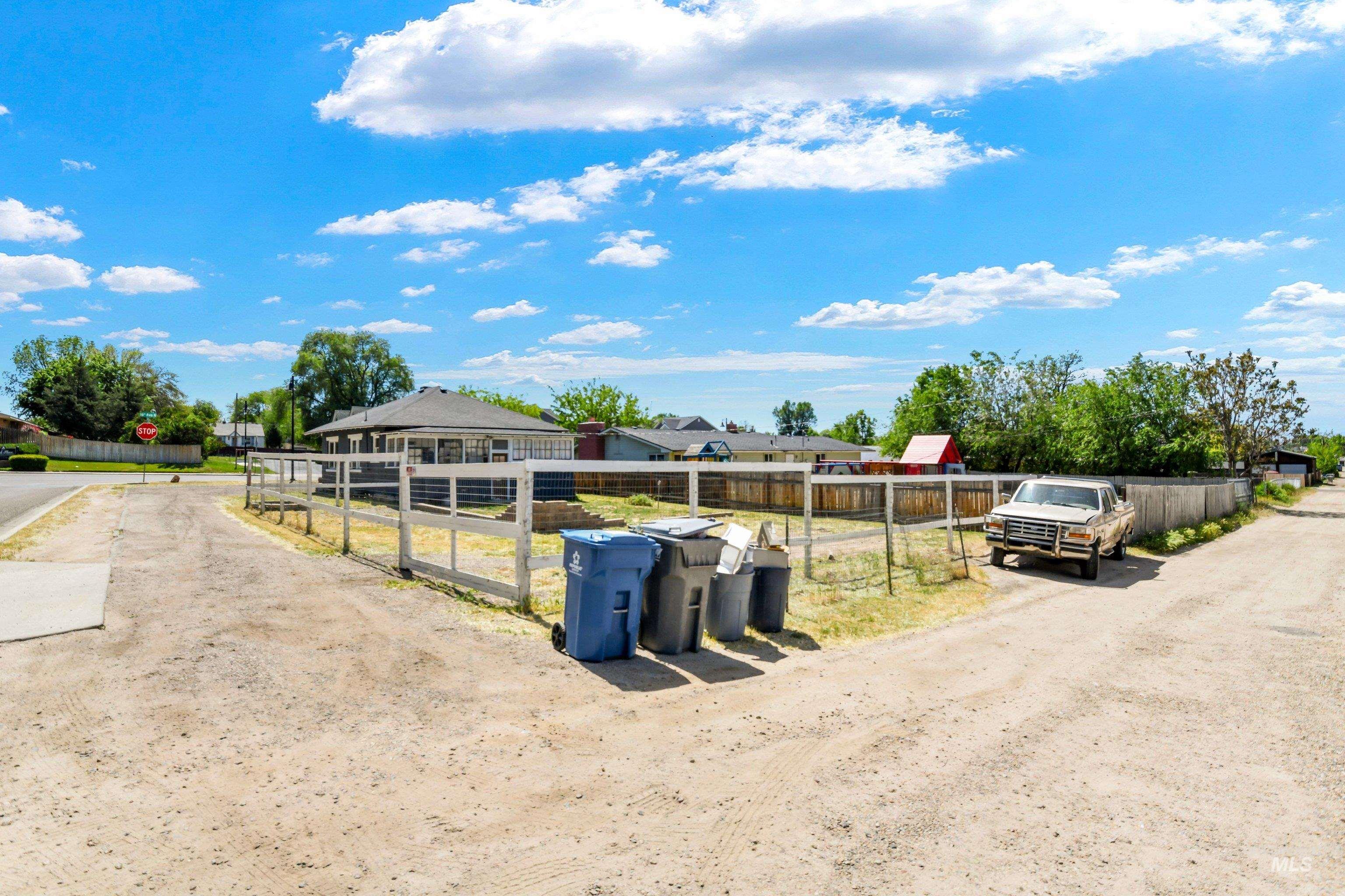 523 16th Ave N, Nampa, Idaho 83687, 1 Bedroom, 1 Bathroom, Residential For Sale, Price $309,900, 98986666