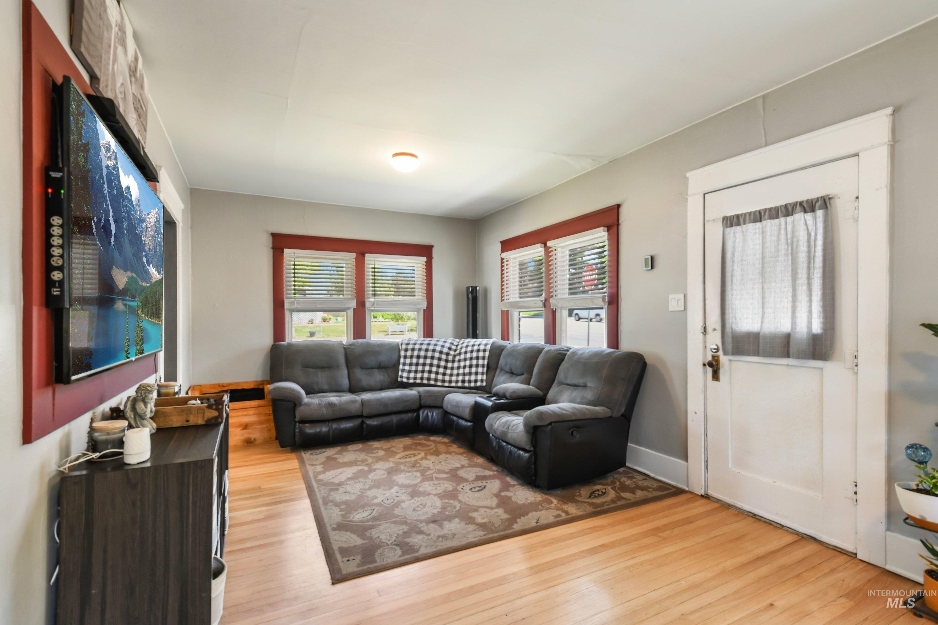 523 16th Ave N, Nampa, Idaho 83687, 1 Bedroom, 1 Bathroom, Residential For Sale, Price $309,900, 98986666