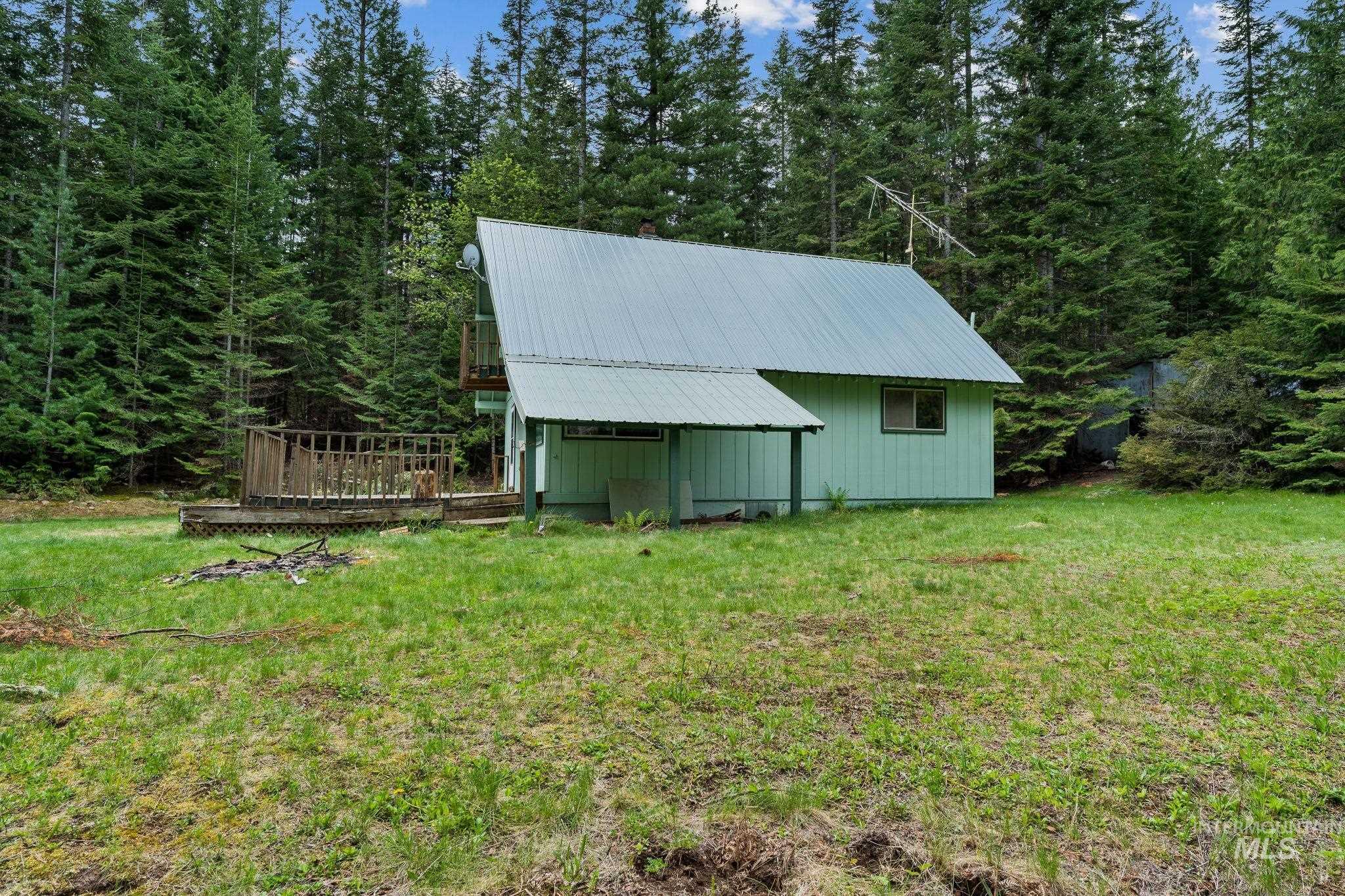 4715 Freeman Creek Rd, Lenore, Idaho 83541, 3 Bedrooms, 1 Bathroom, Residential For Sale, Price $350,000, 98986668