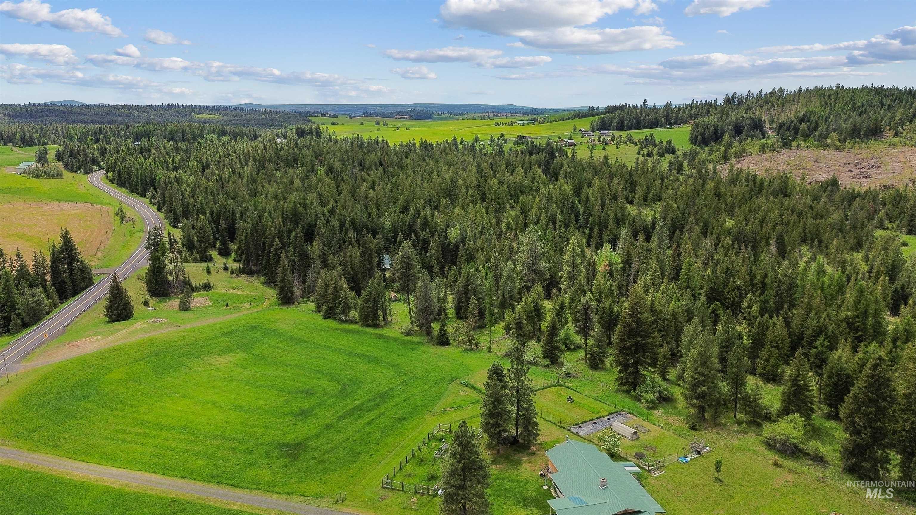 4715 Freeman Creek Rd, Lenore, Idaho 83541, 3 Bedrooms, 1 Bathroom, Residential For Sale, Price $350,000, 98986668