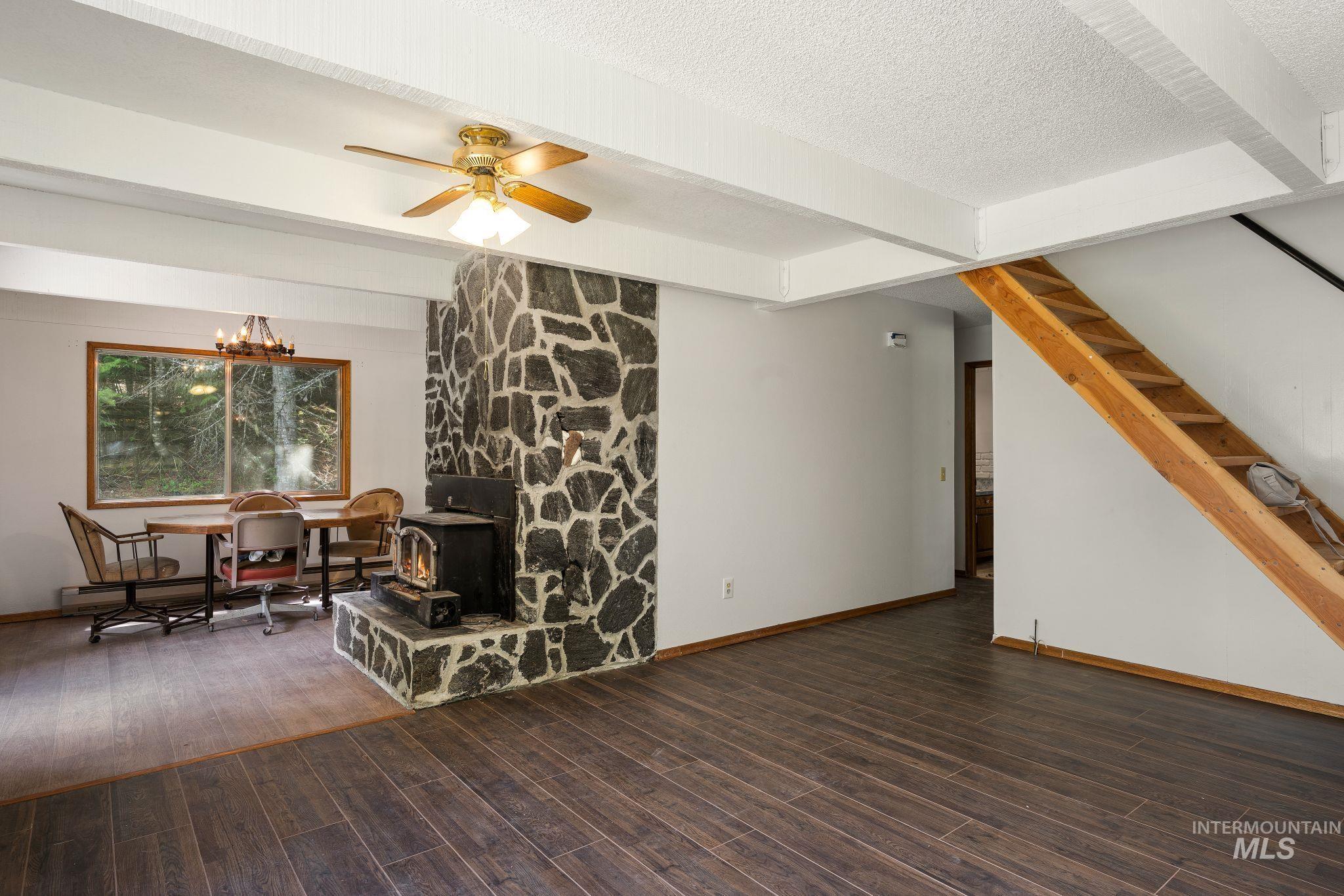4715 Freeman Creek Rd, Lenore, Idaho 83541, 3 Bedrooms, 1 Bathroom, Residential For Sale, Price $350,000, 98986668