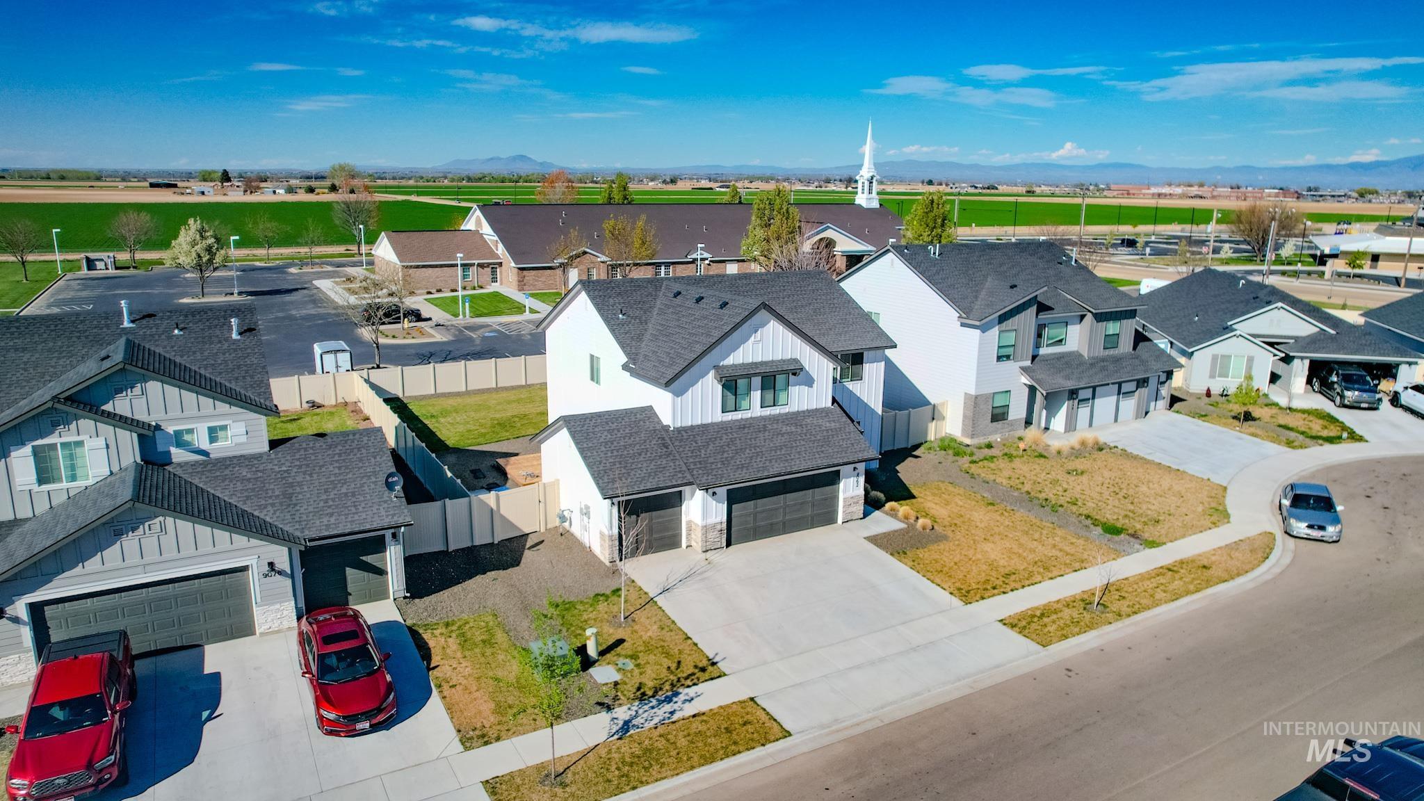 9062 W Cornflower St, Nampa, Idaho 83687, 4 Bedrooms, 2.5 Bathrooms, Residential For Sale, Price $499,900, 98986673