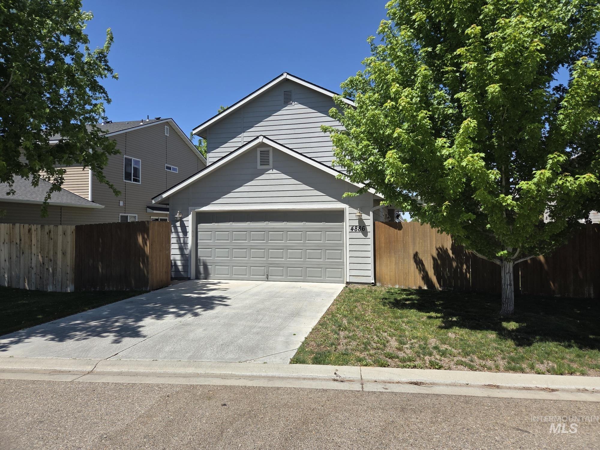4886 S Chex Way, Boise, Idaho 83709, 3 Bedrooms, 2.5 Bathrooms, Residential For Sale, Price $425,000,MLS 98986676